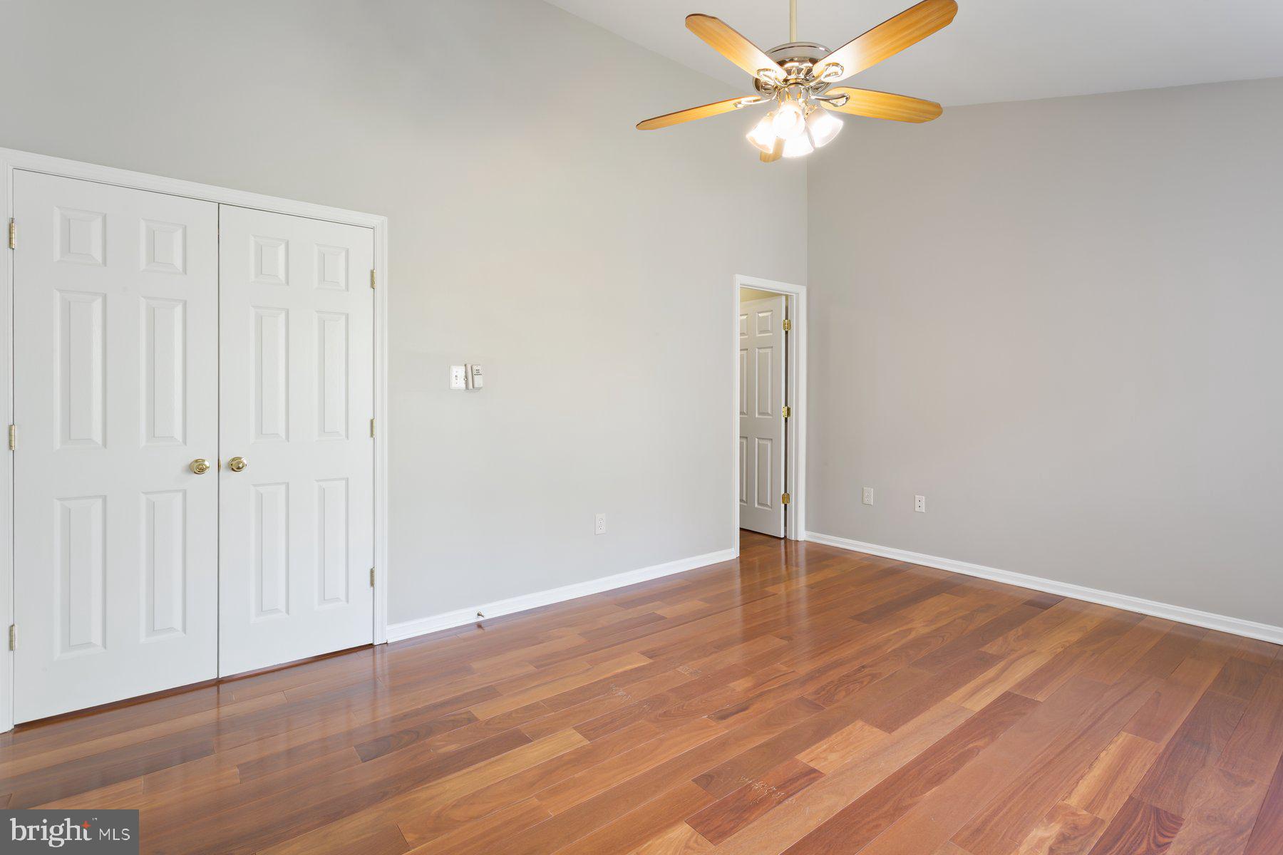 URBANA - Residential Lease