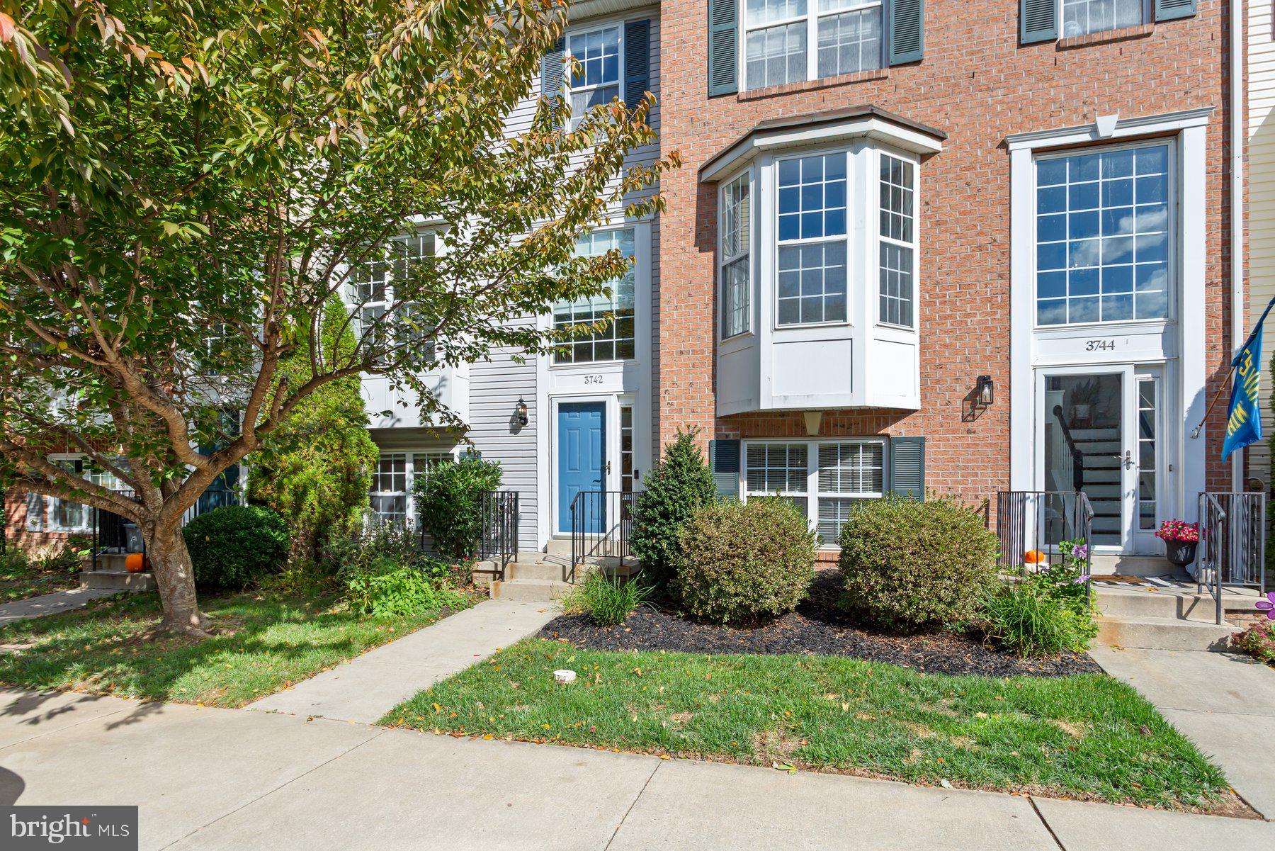 URBANA - Residential Lease