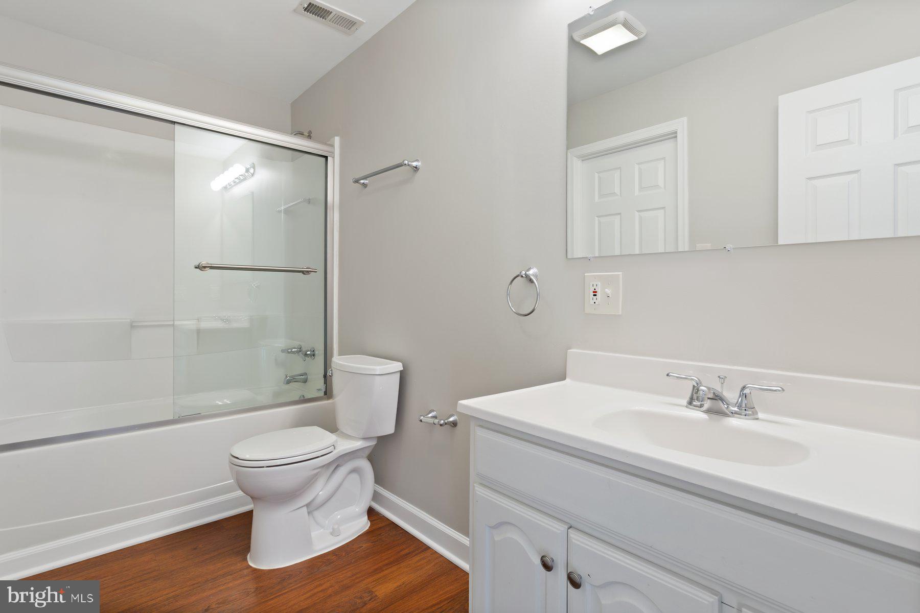 URBANA - Residential Lease