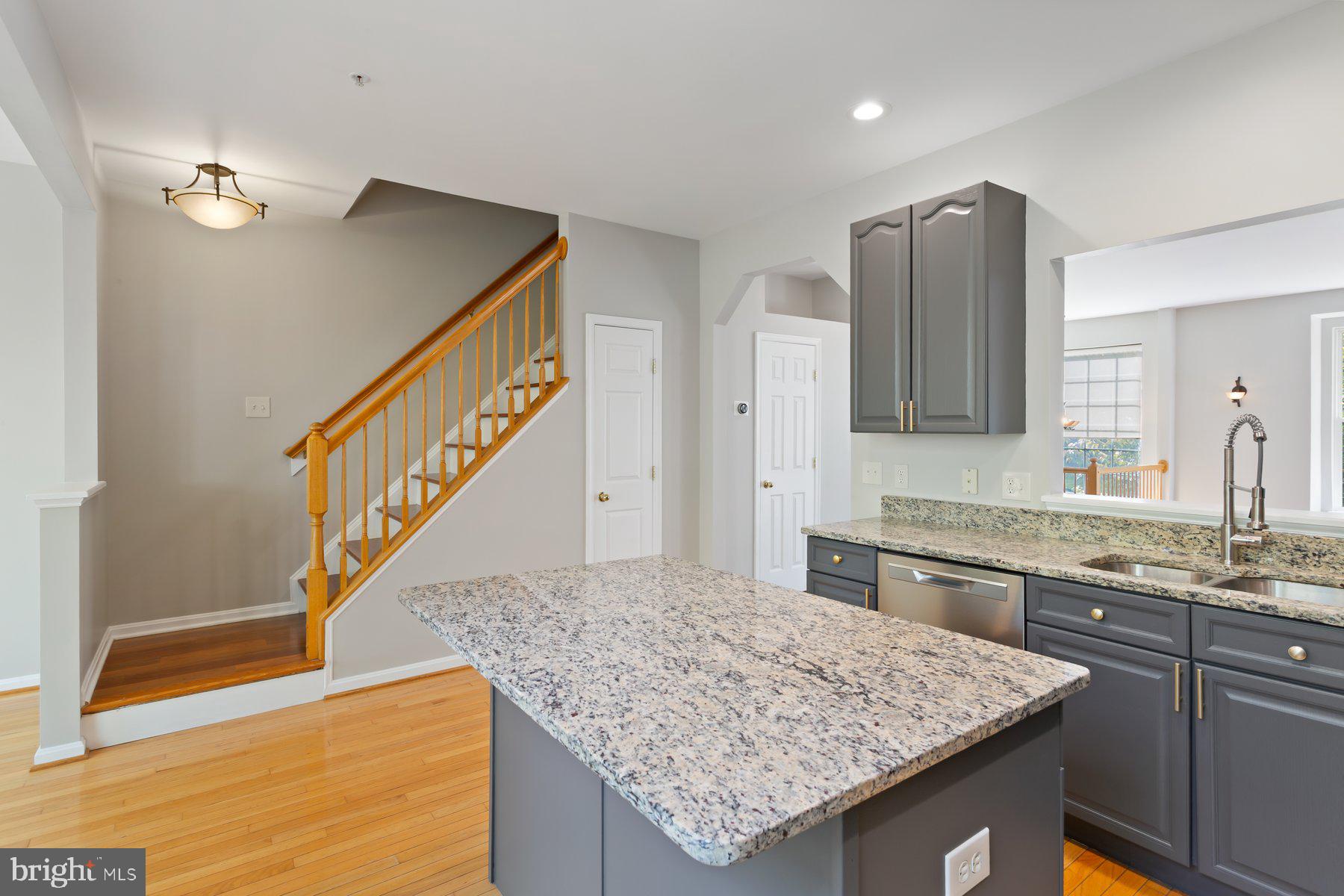 URBANA - Residential Lease