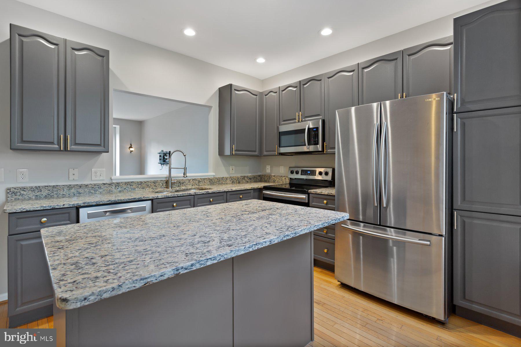 URBANA - Residential Lease