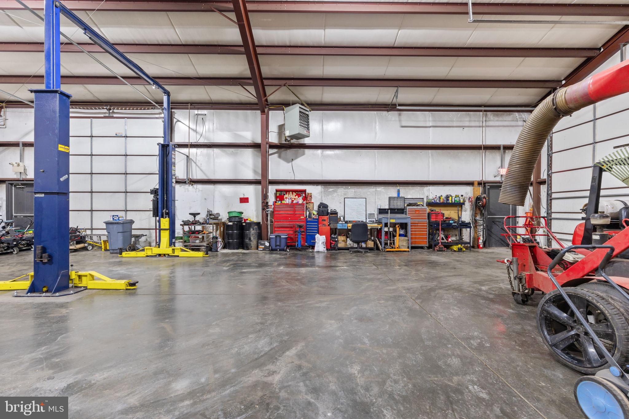 EDGELY - Commercial Sale