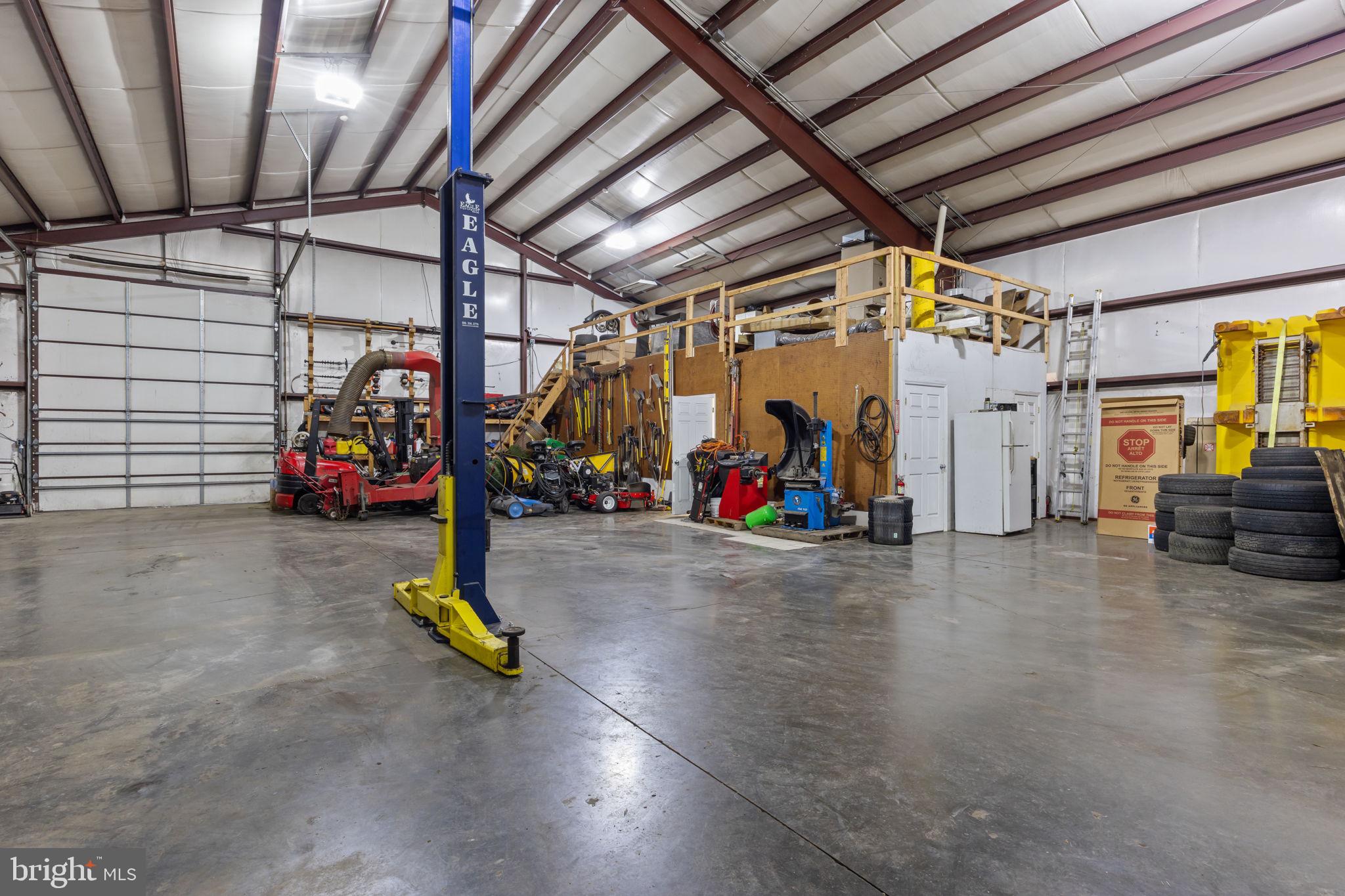 EDGELY - Commercial Sale