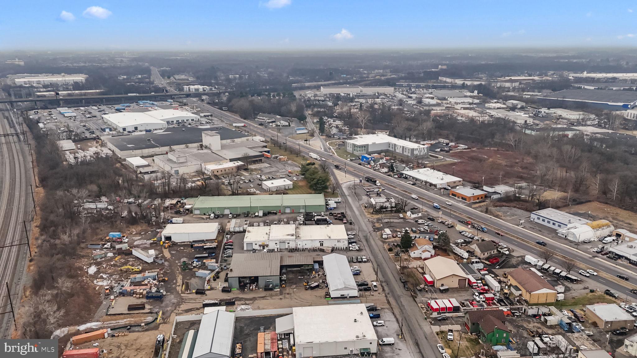 EDGELY - Commercial Sale