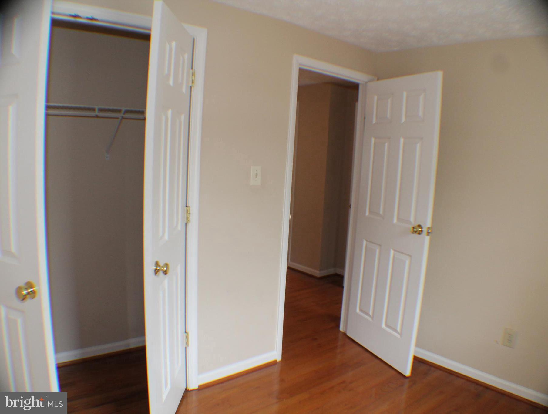 COURTS OF TYSONS - Residential Lease