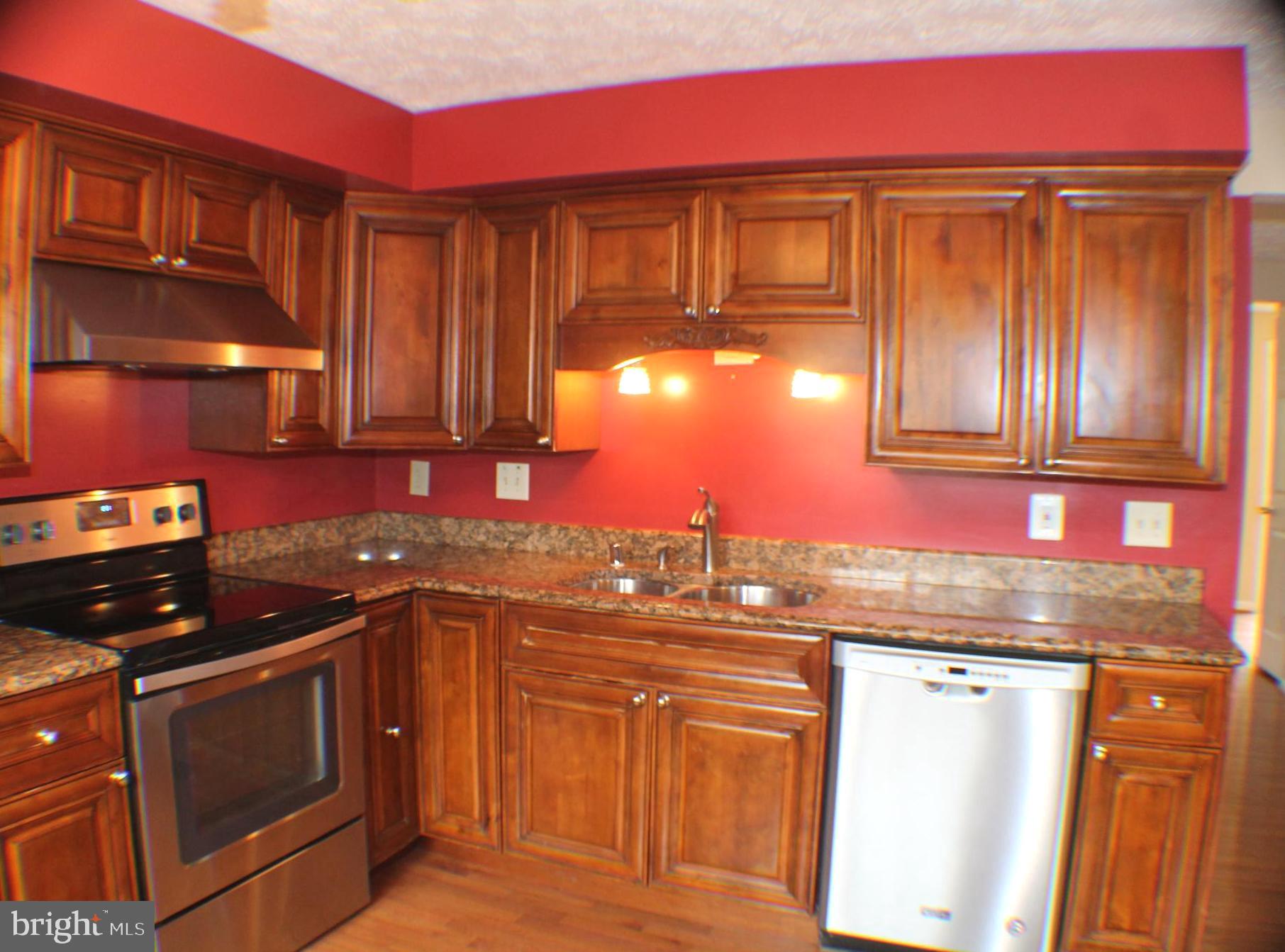 COURTS OF TYSONS - Residential Lease