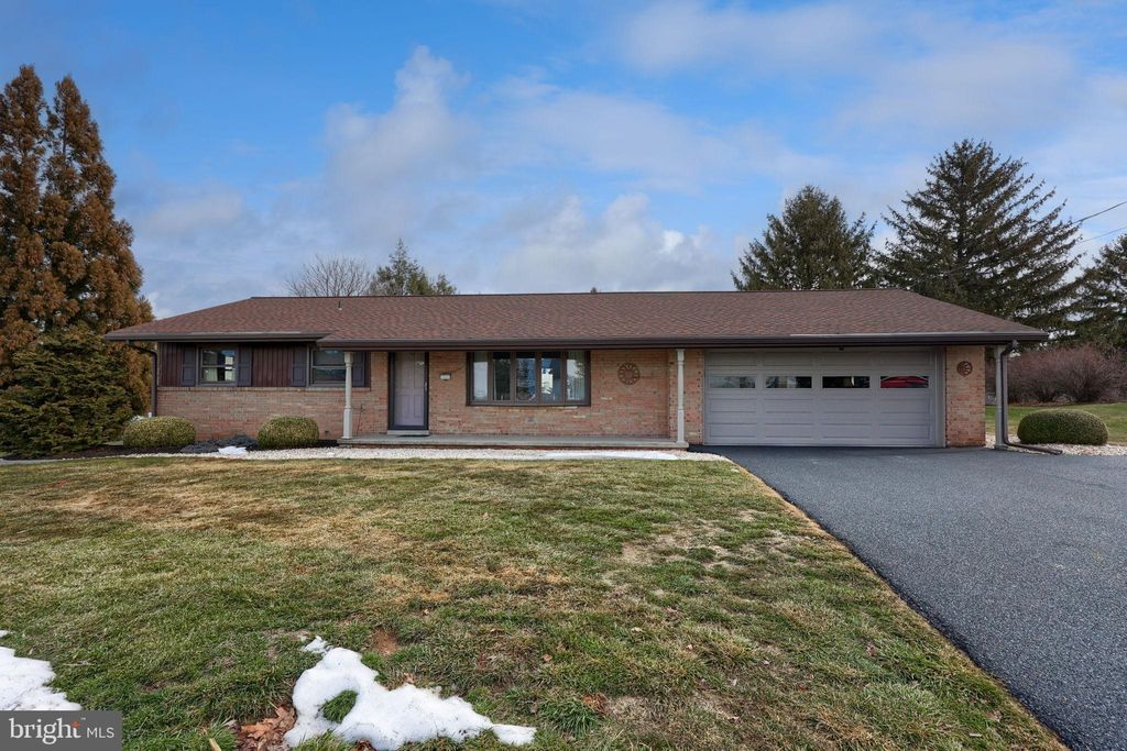 Photo of 1235 Lebanon Road, MANHEIM, PA 17545 (MLS # PALA2083304)