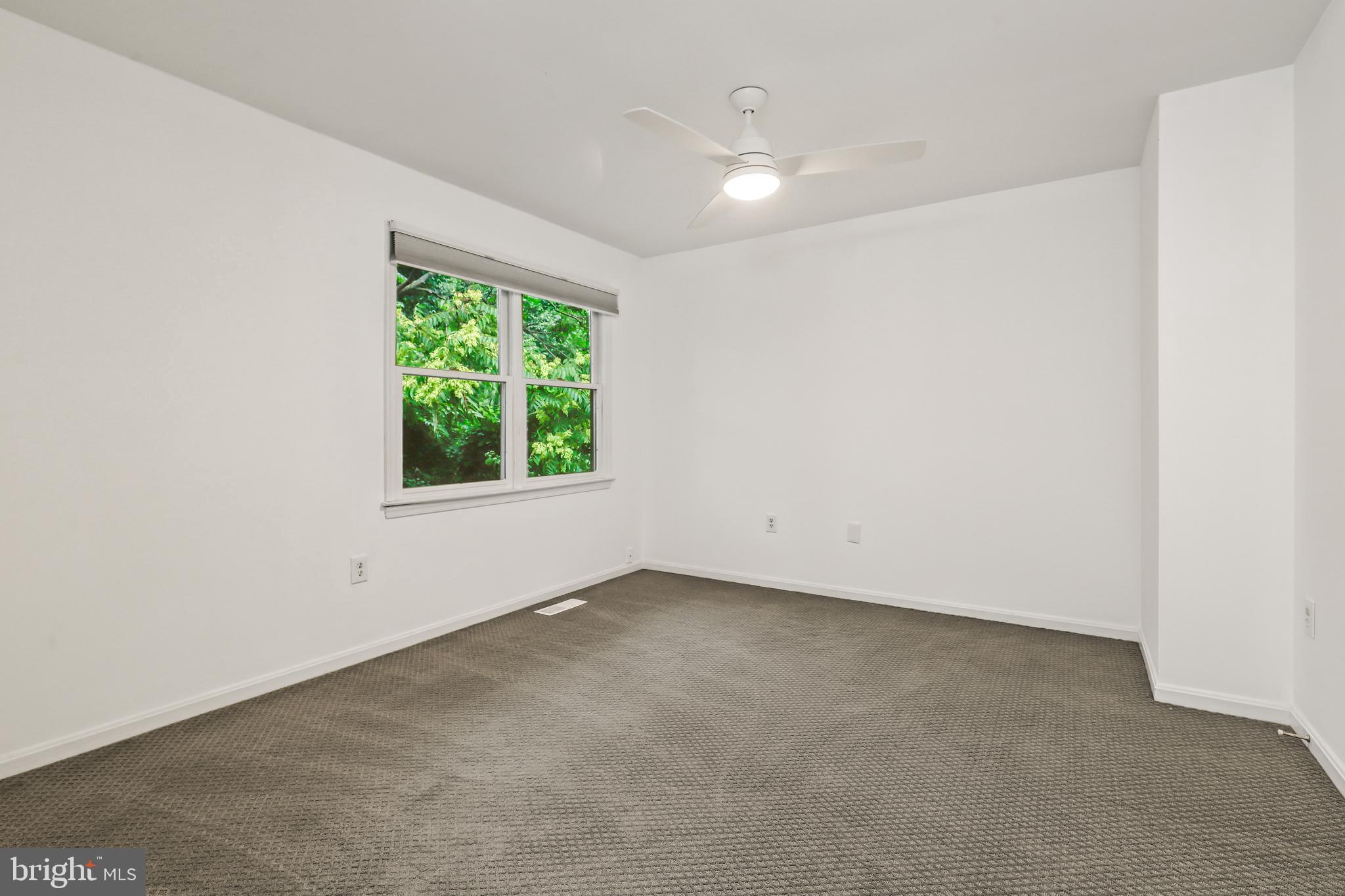 COLONIAL HEIGHTS - Residential