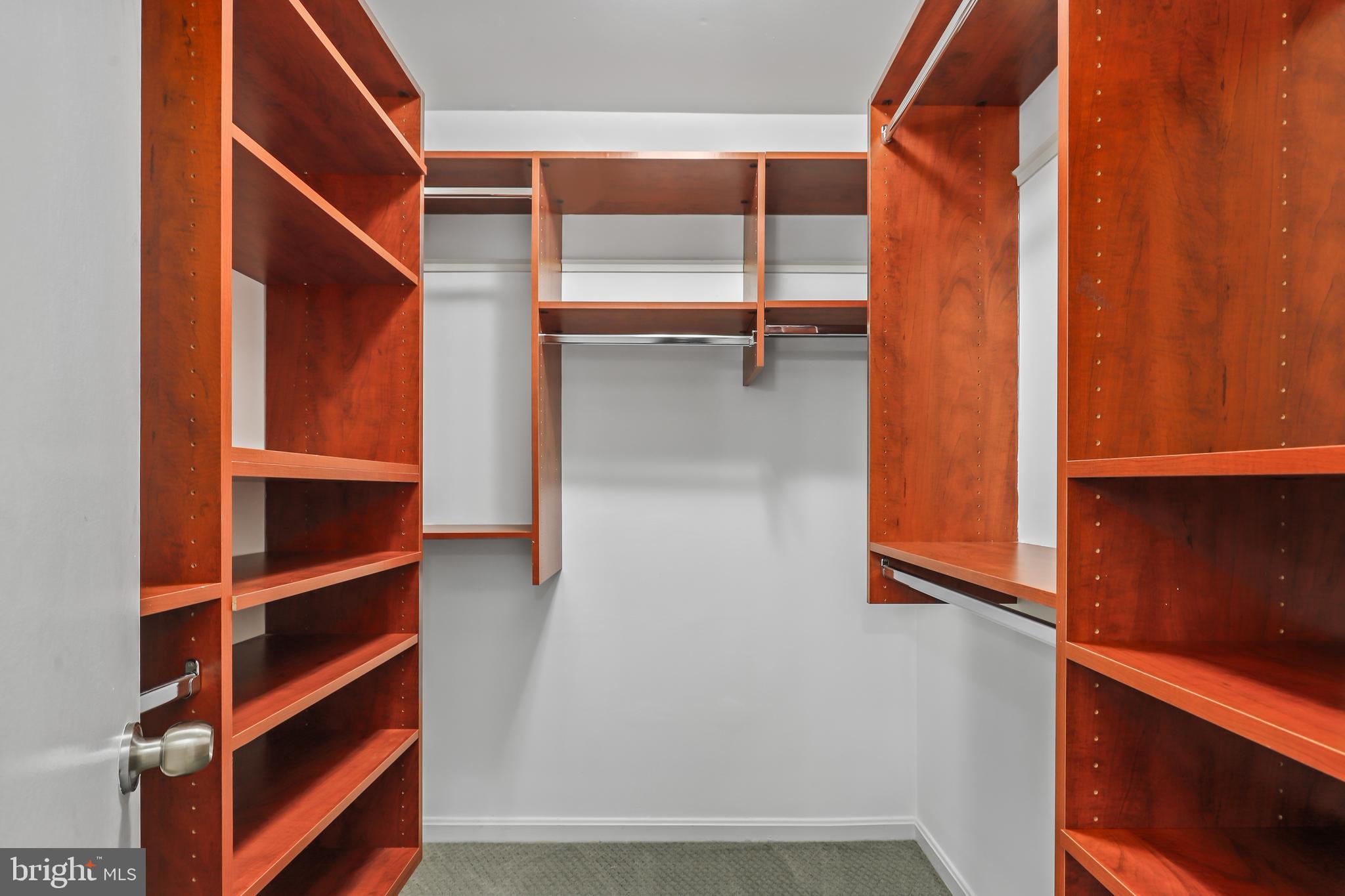 COLONIAL HEIGHTS - Residential