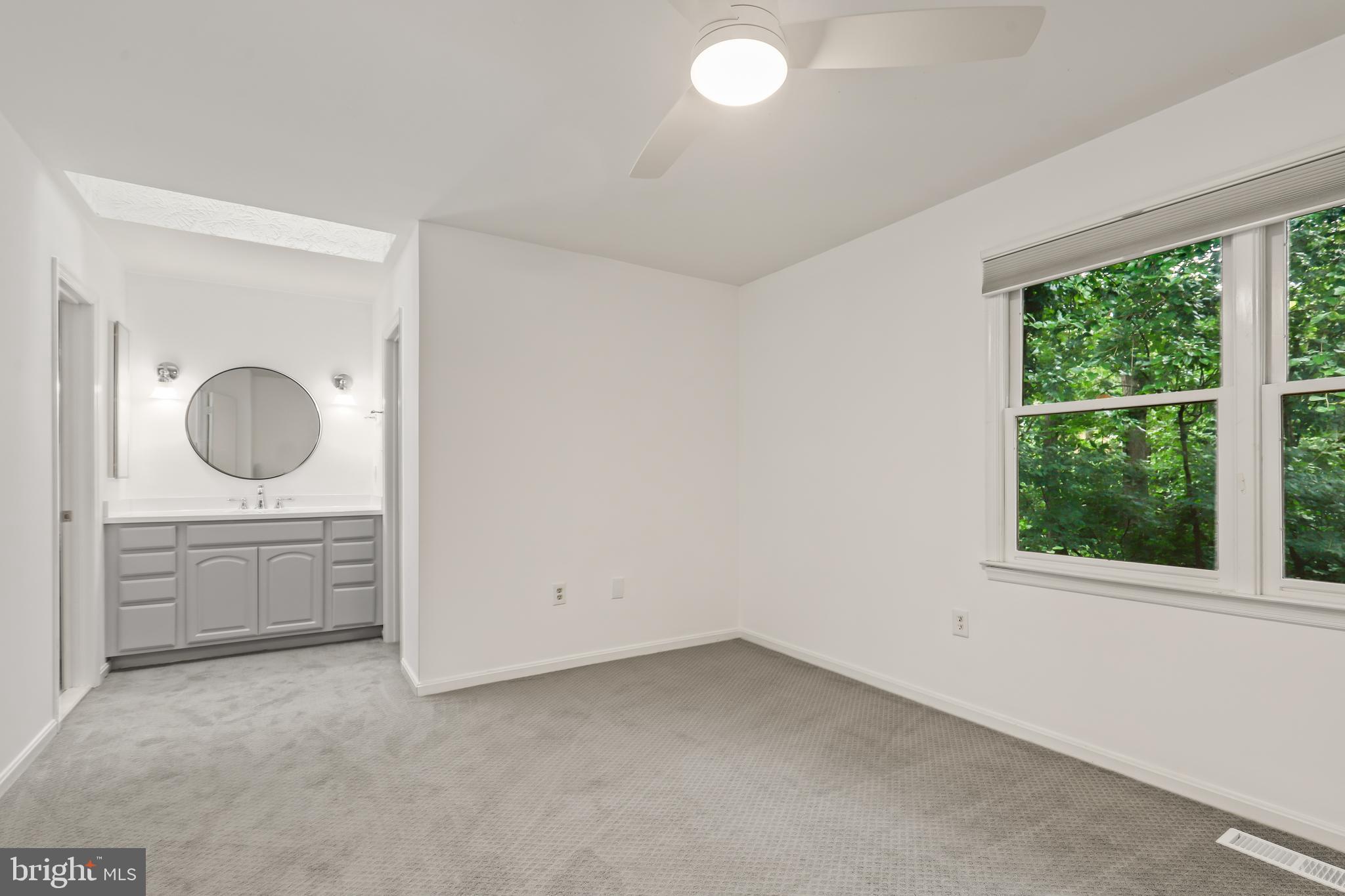 COLONIAL HEIGHTS - Residential