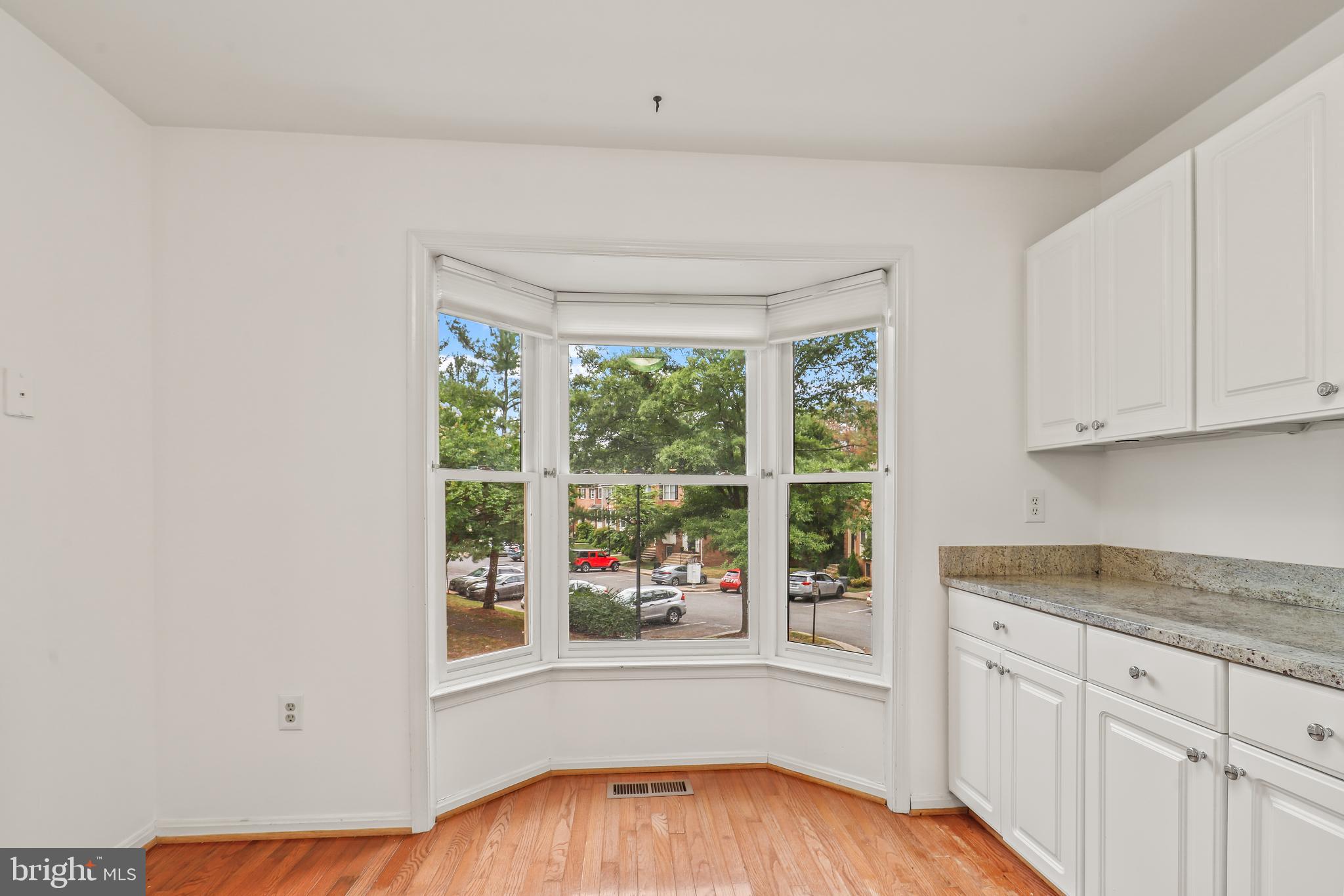 COLONIAL HEIGHTS - Residential