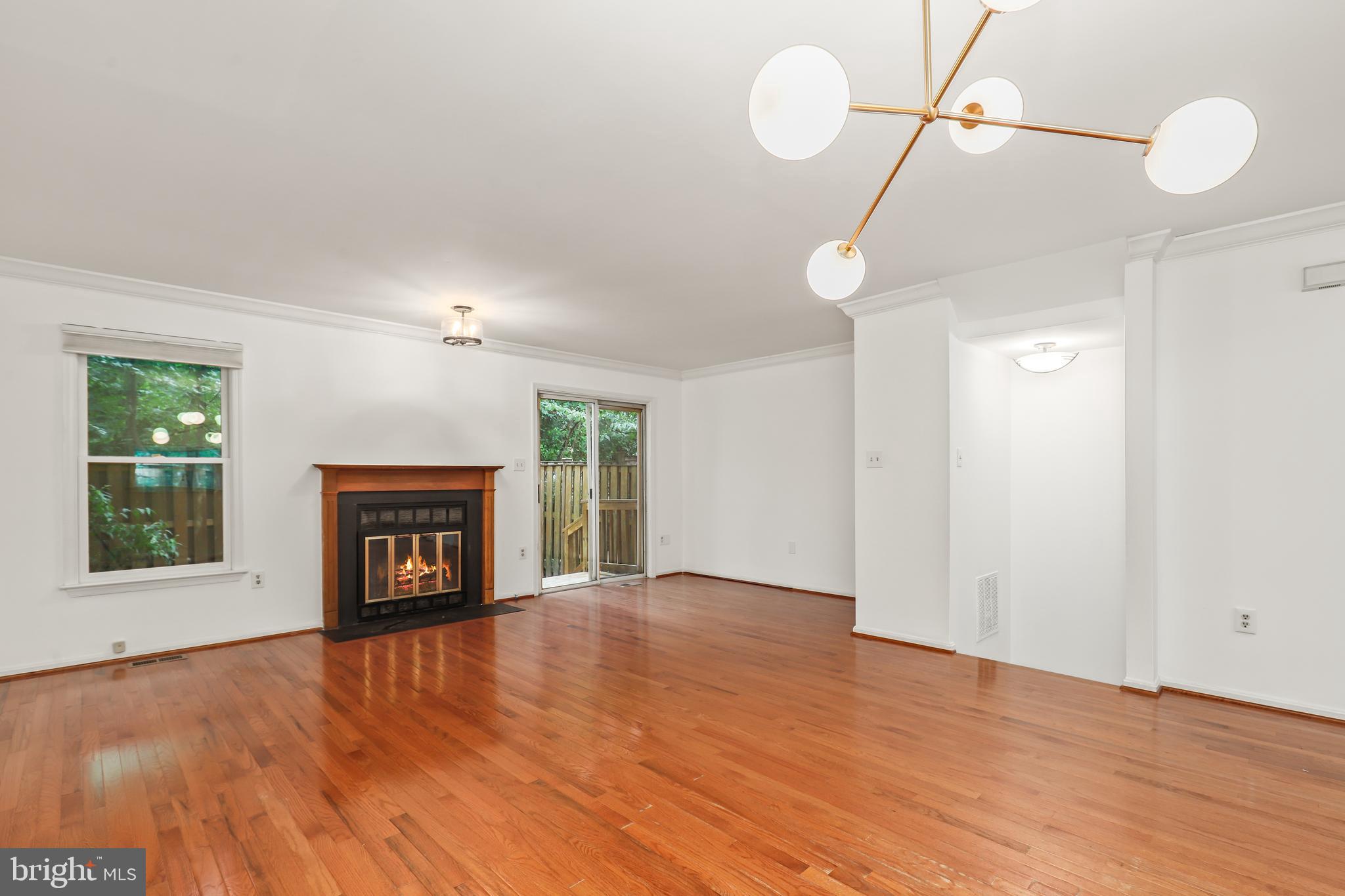 COLONIAL HEIGHTS - Residential