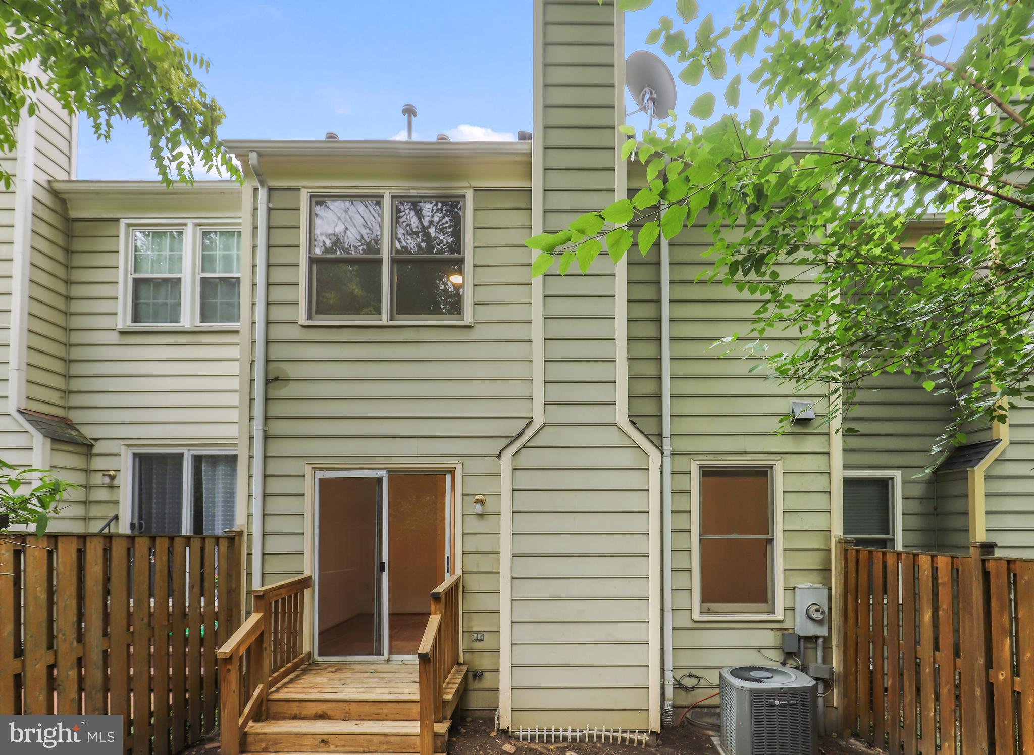 COLONIAL HEIGHTS - Residential