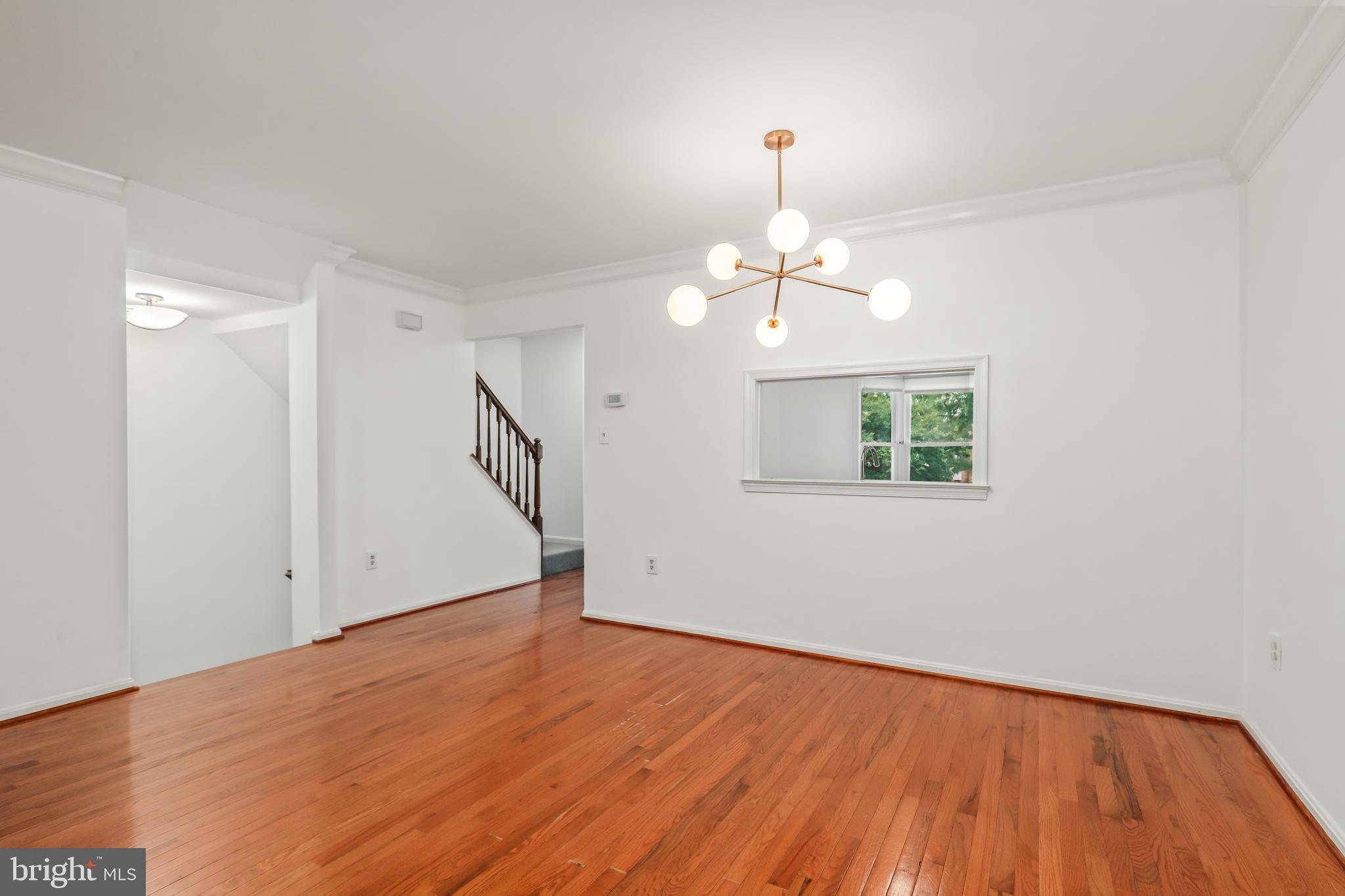 COLONIAL HEIGHTS - Residential