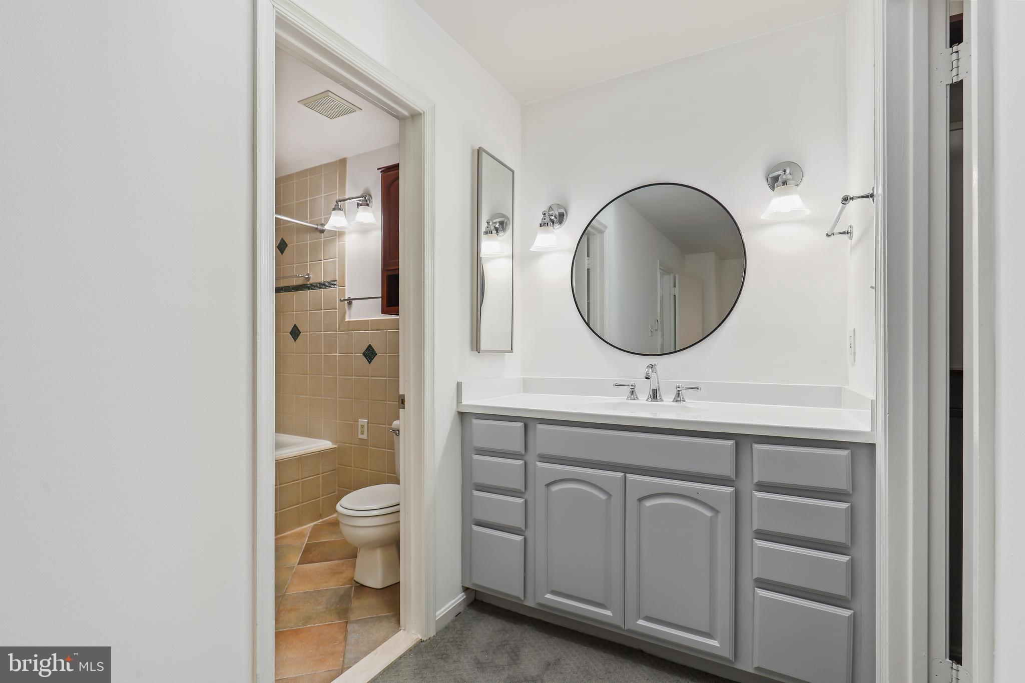 COLONIAL HEIGHTS - Residential