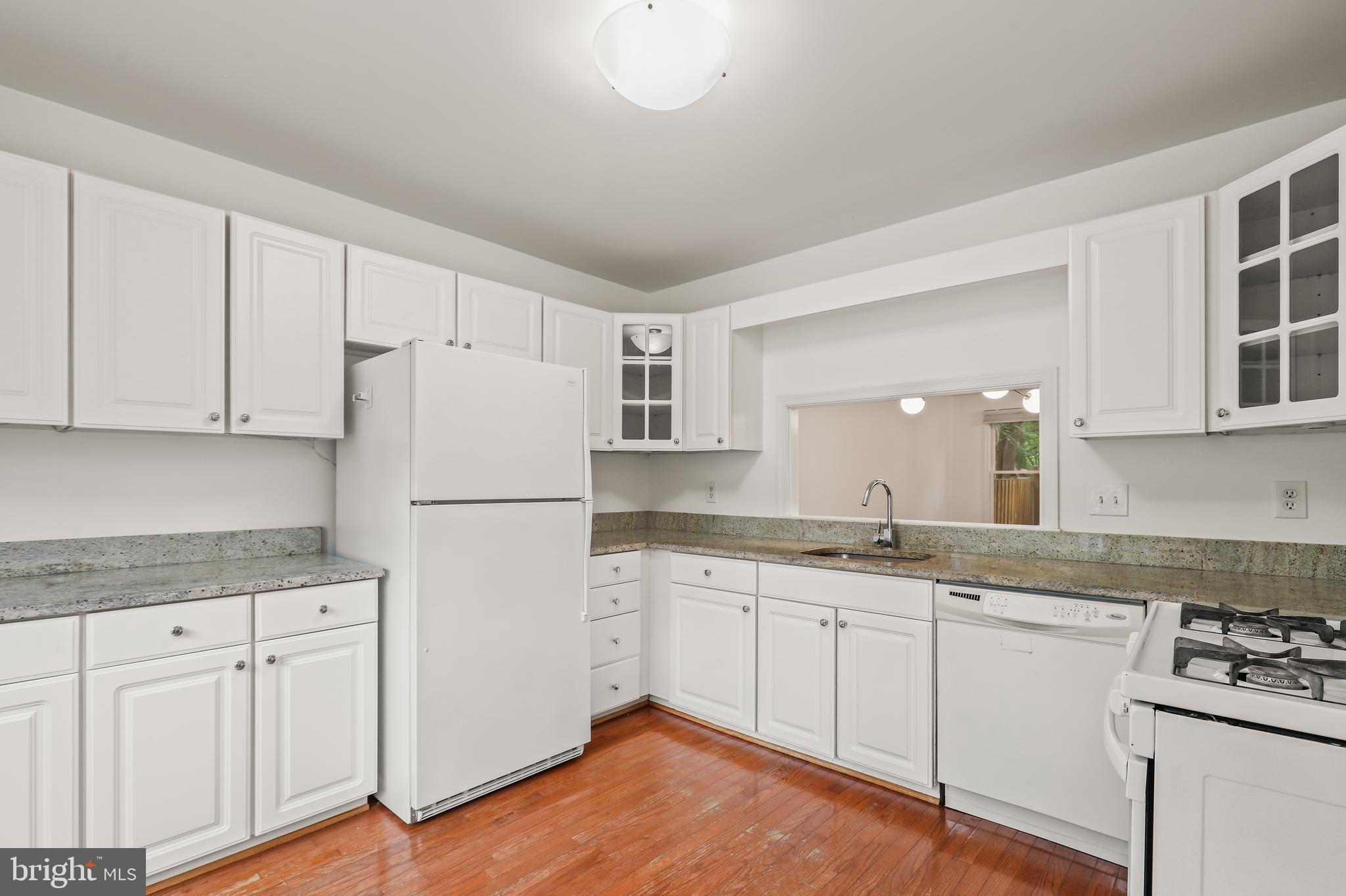 COLONIAL HEIGHTS - Residential