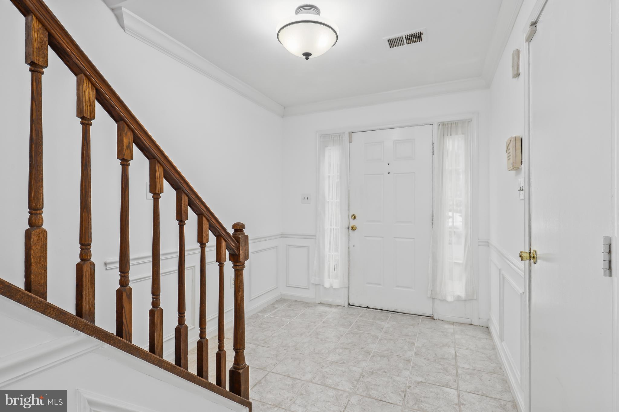 COLONIAL HEIGHTS - Residential