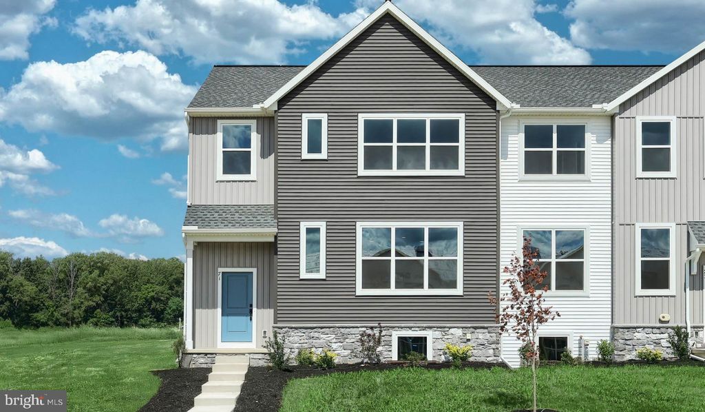 Photo of 22 N Conifer Drive, ELIZABETHTOWN, PA 17022 (MLS # PALA2083812)