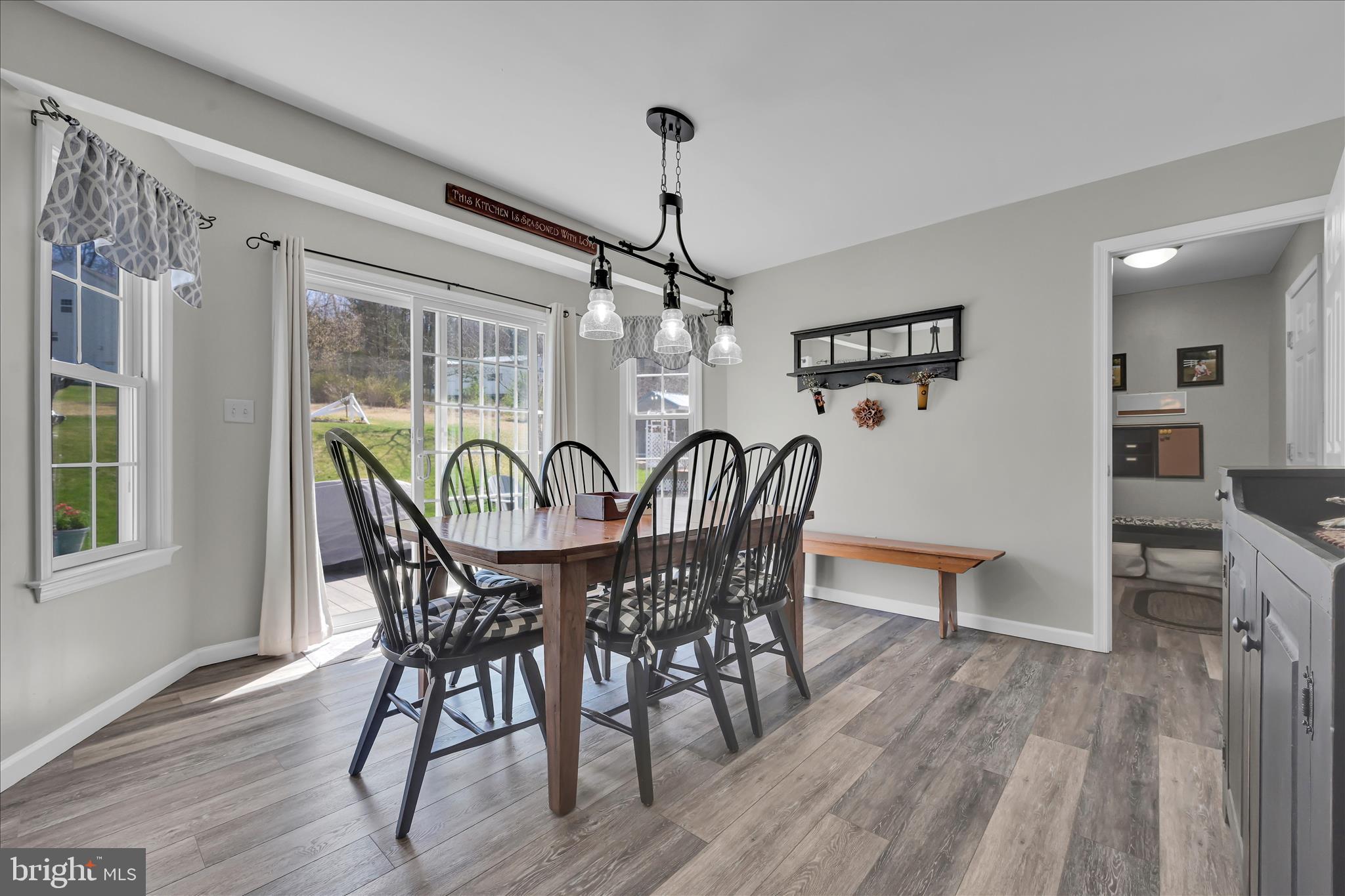 THE PINES - Residential