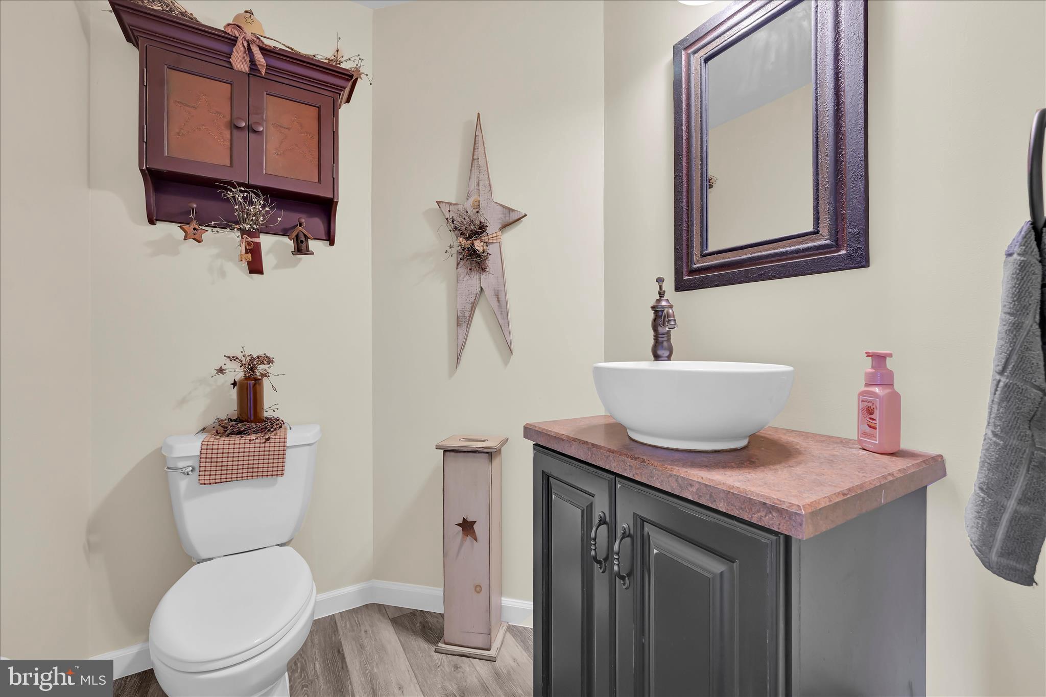 THE PINES - Residential