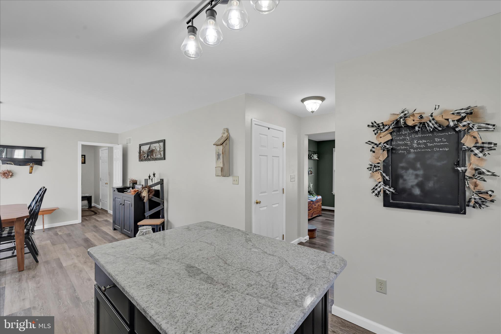 THE PINES - Residential