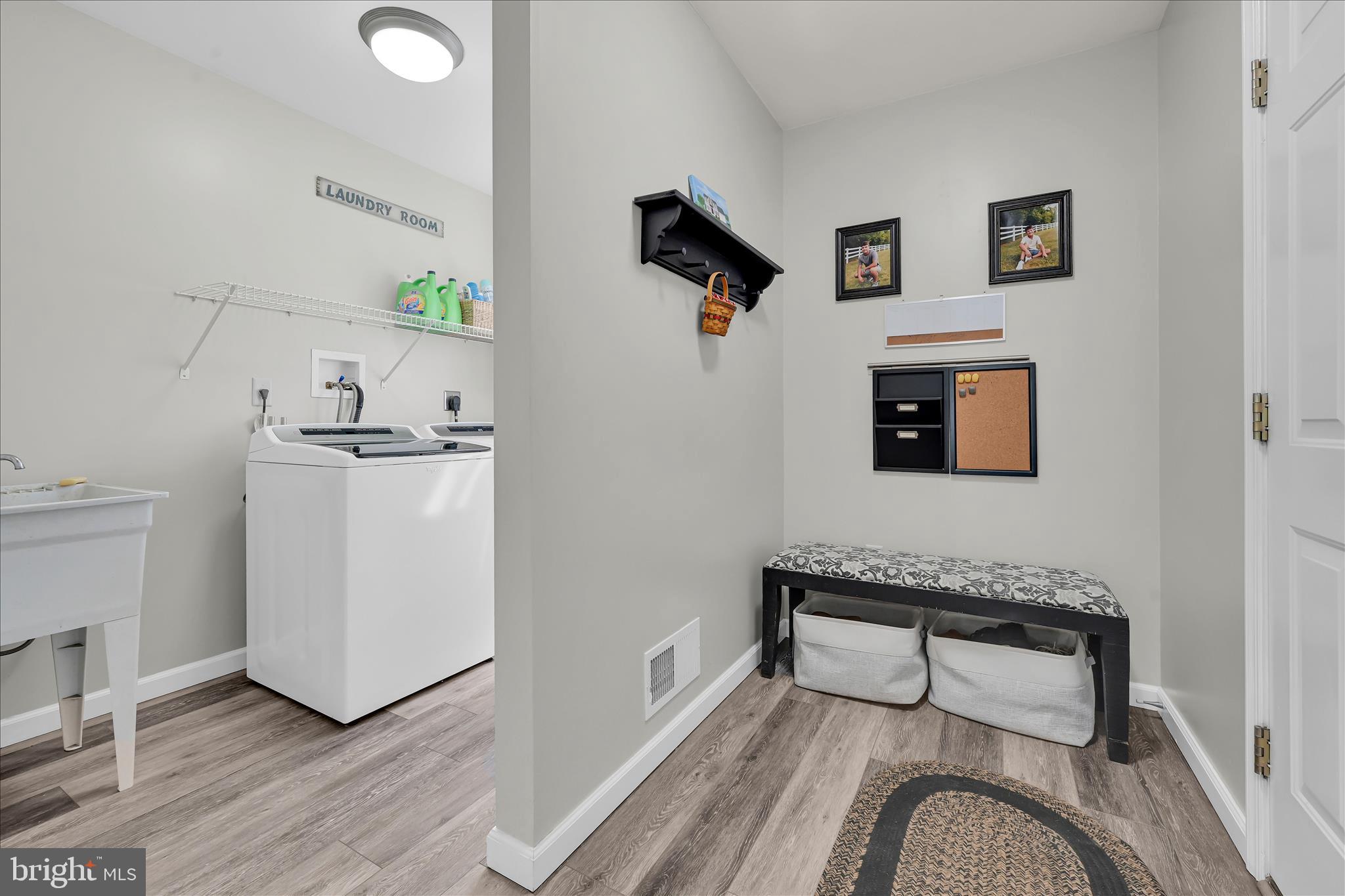 THE PINES - Residential