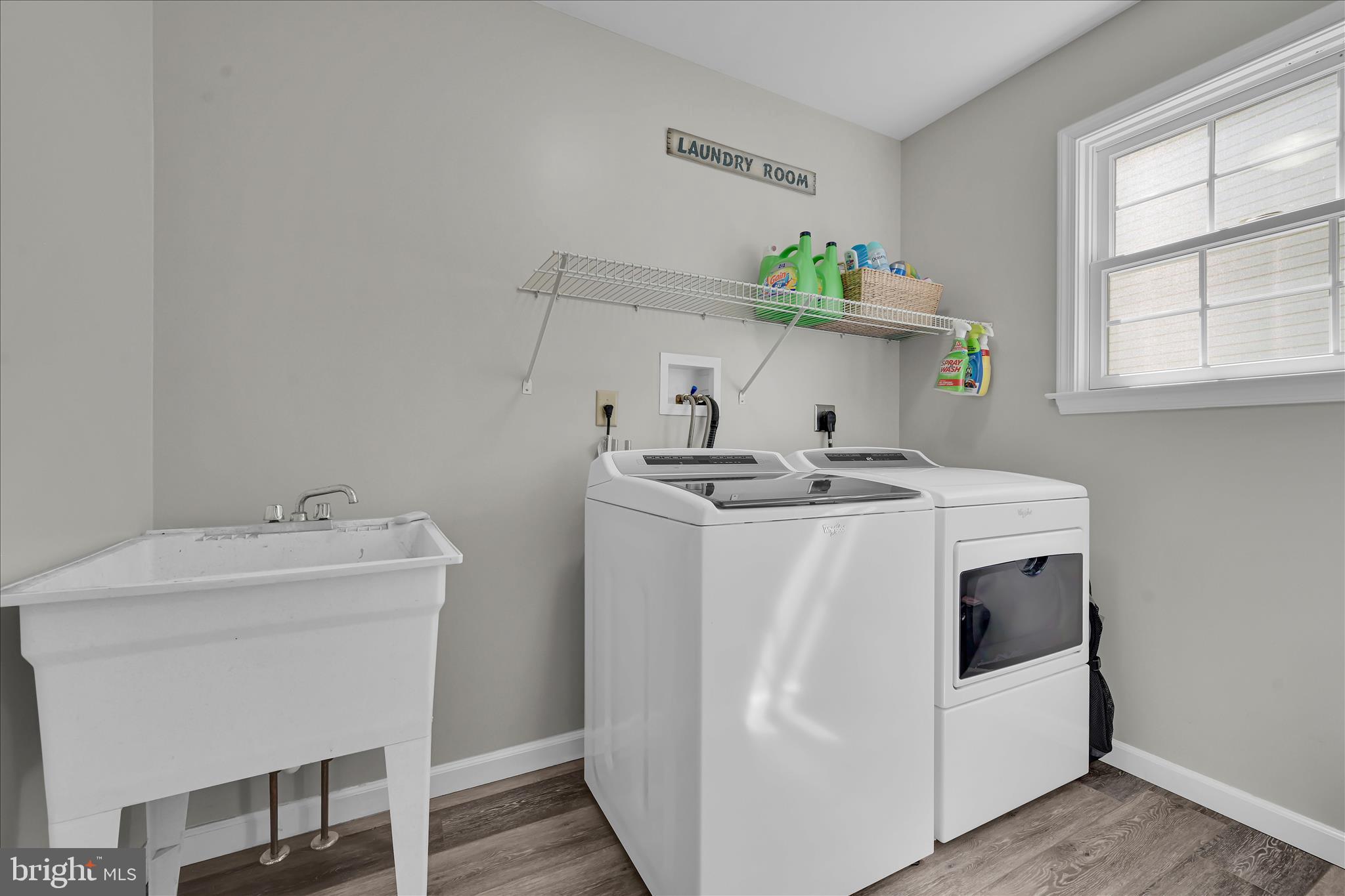 THE PINES - Residential