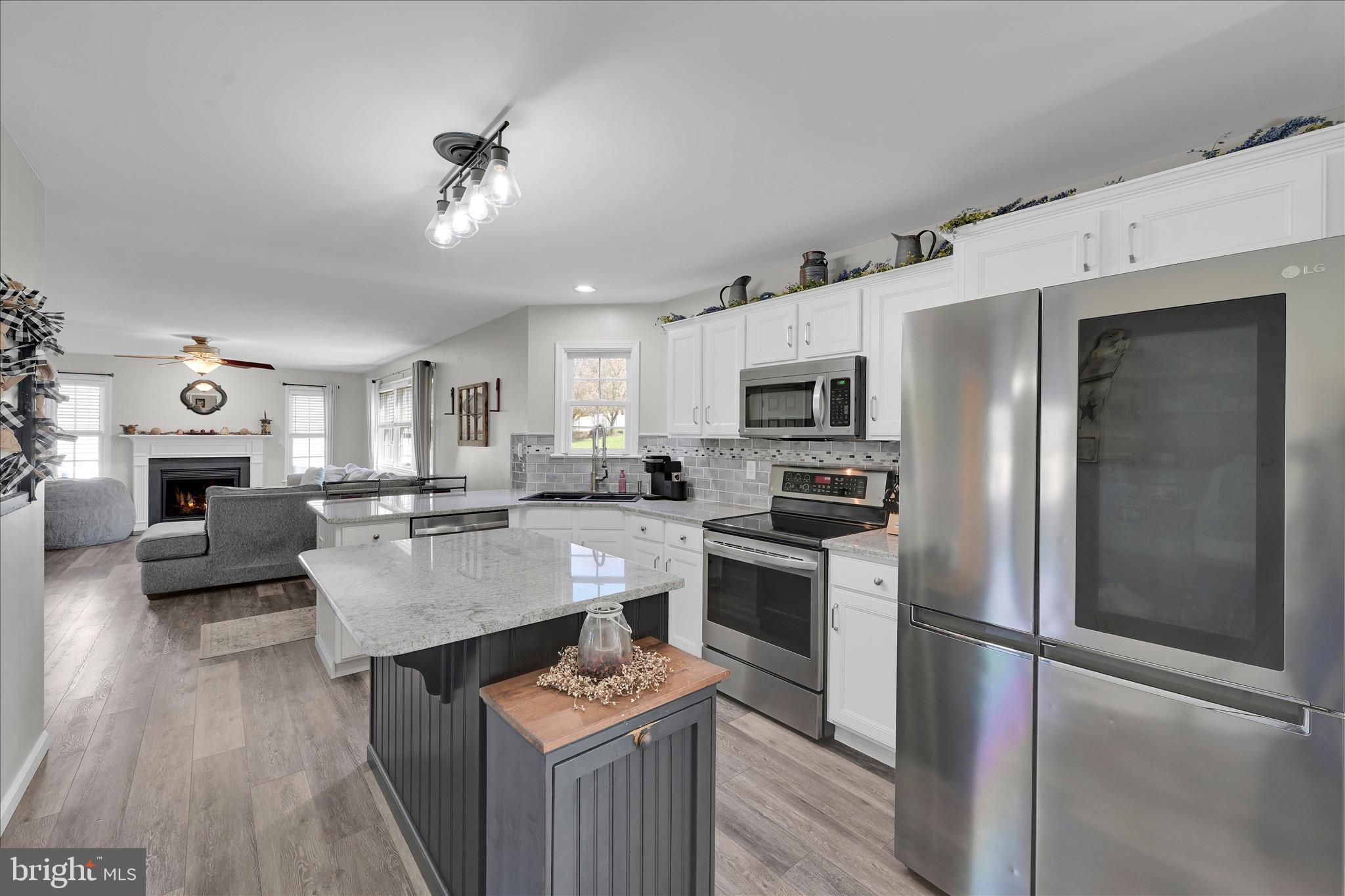 THE PINES - Residential