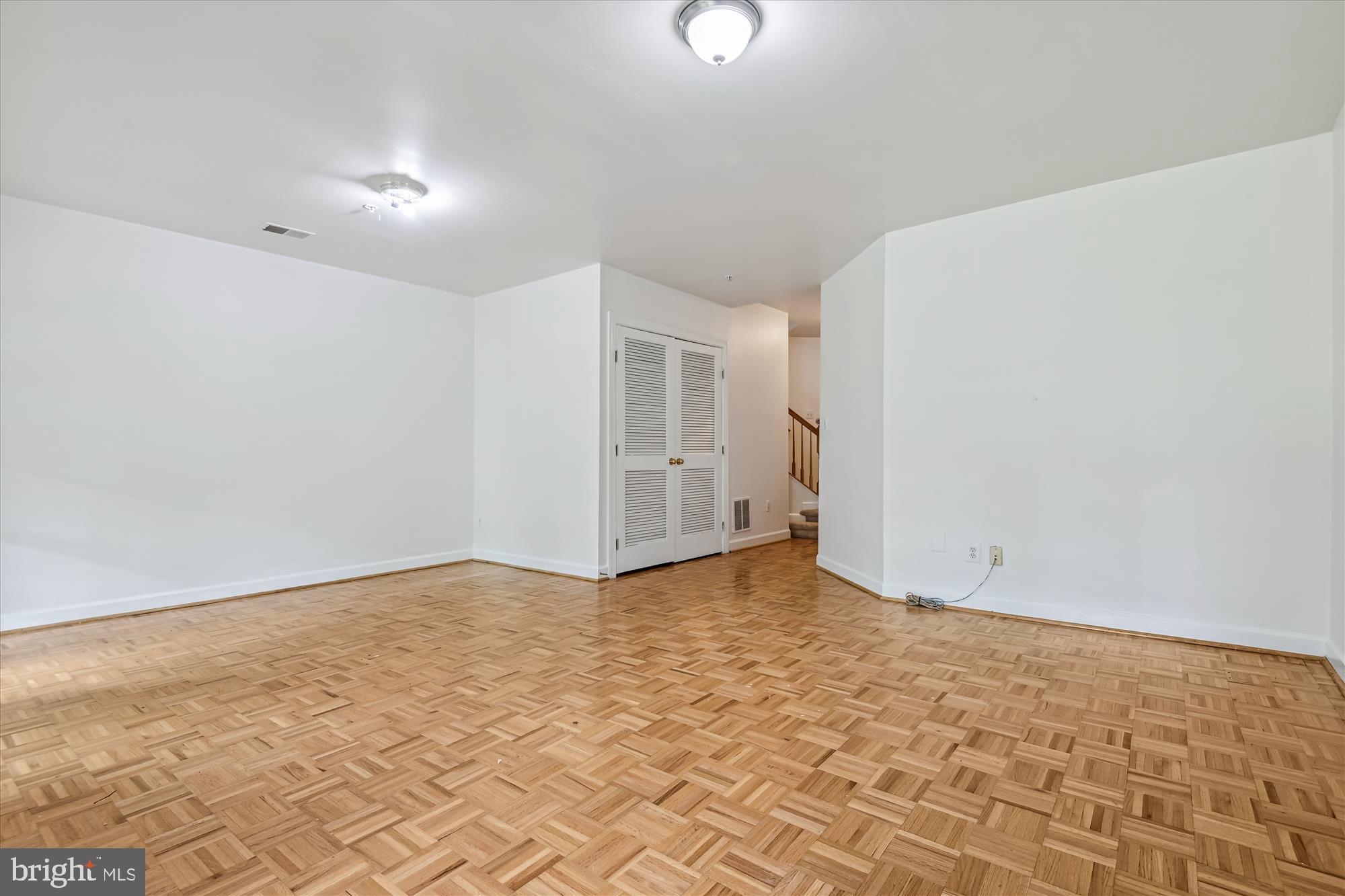 LYNDWOOD - Residential