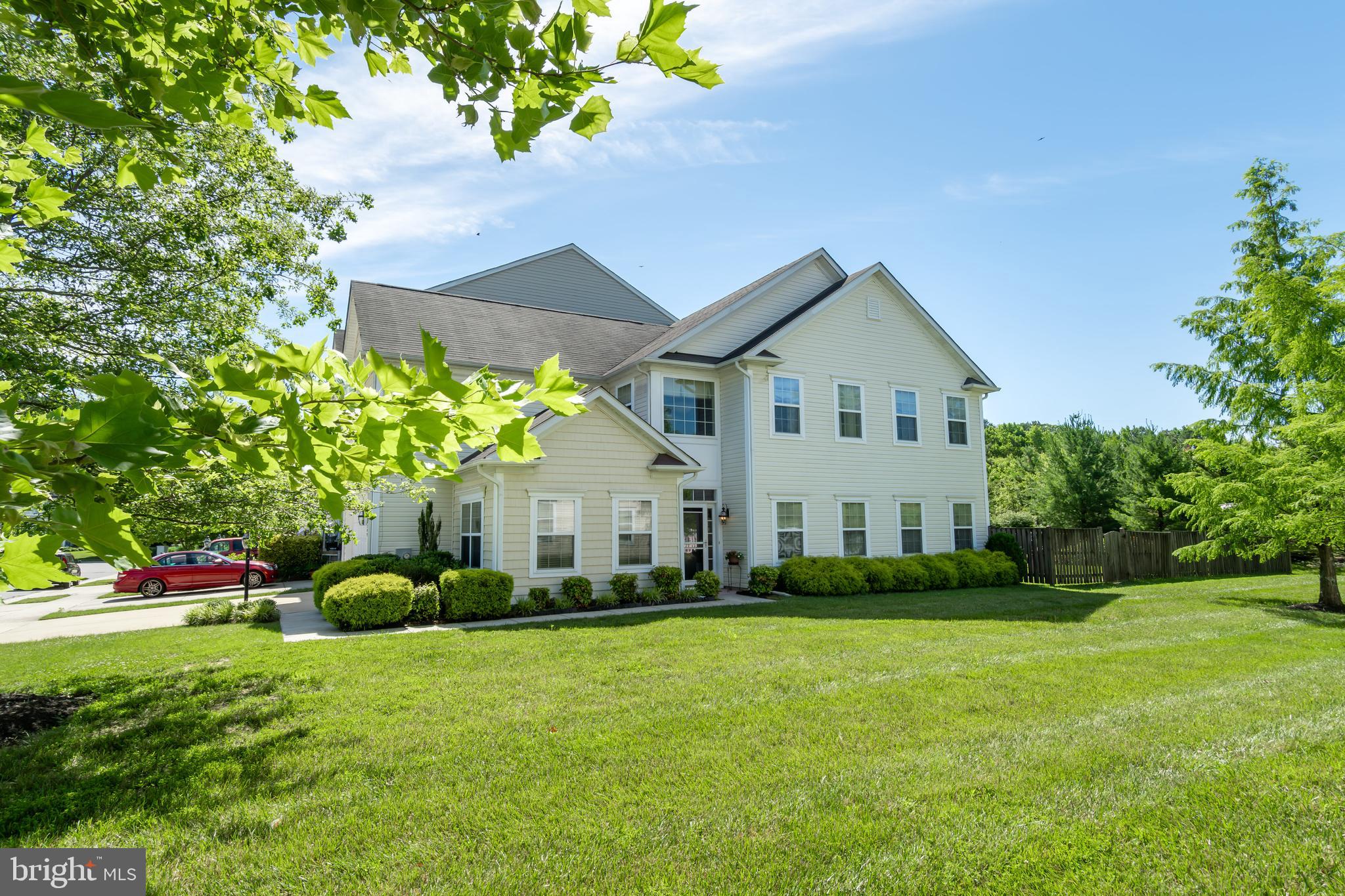 LAKELANDS AT EASTON - Residential