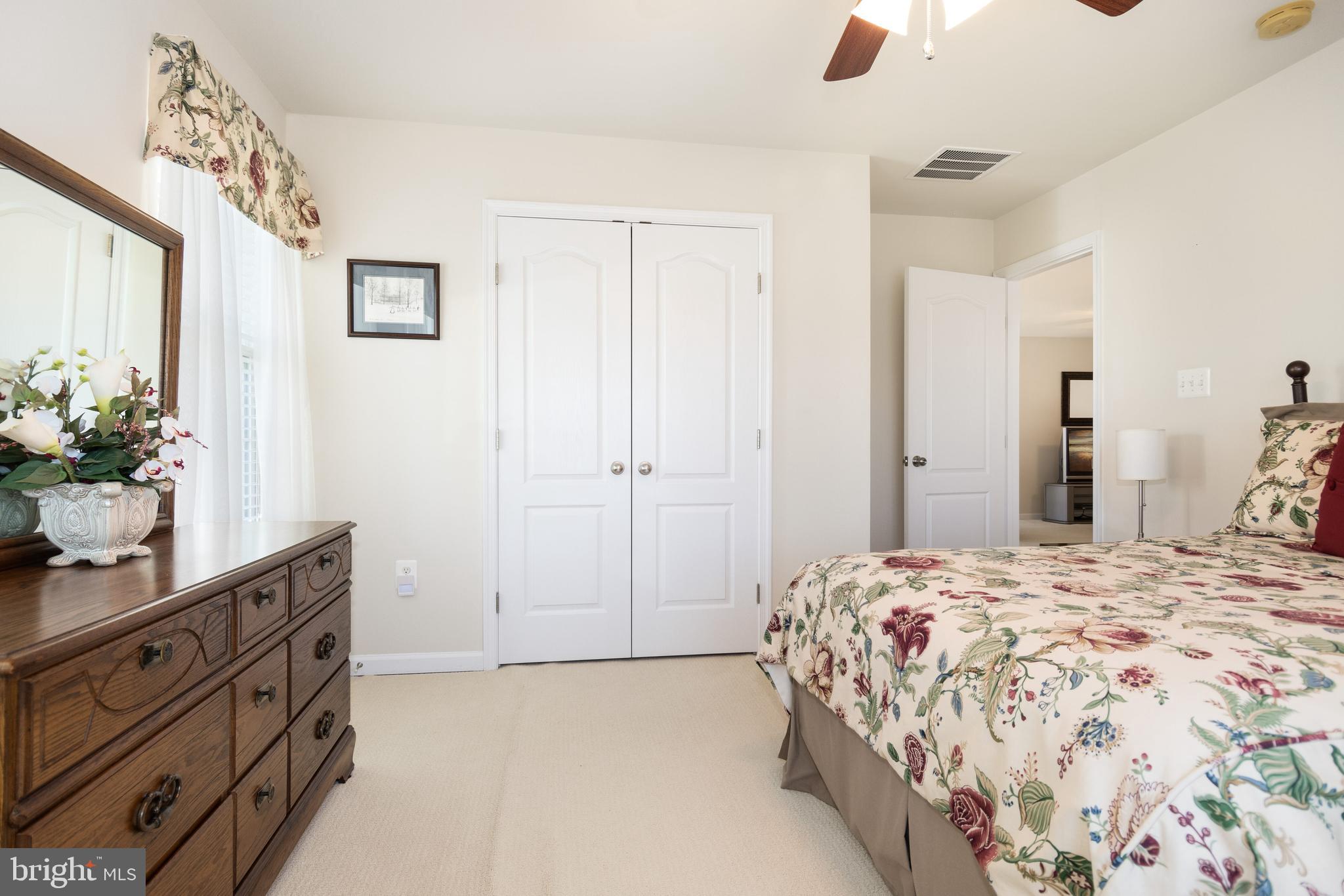 LAKELANDS AT EASTON - Residential