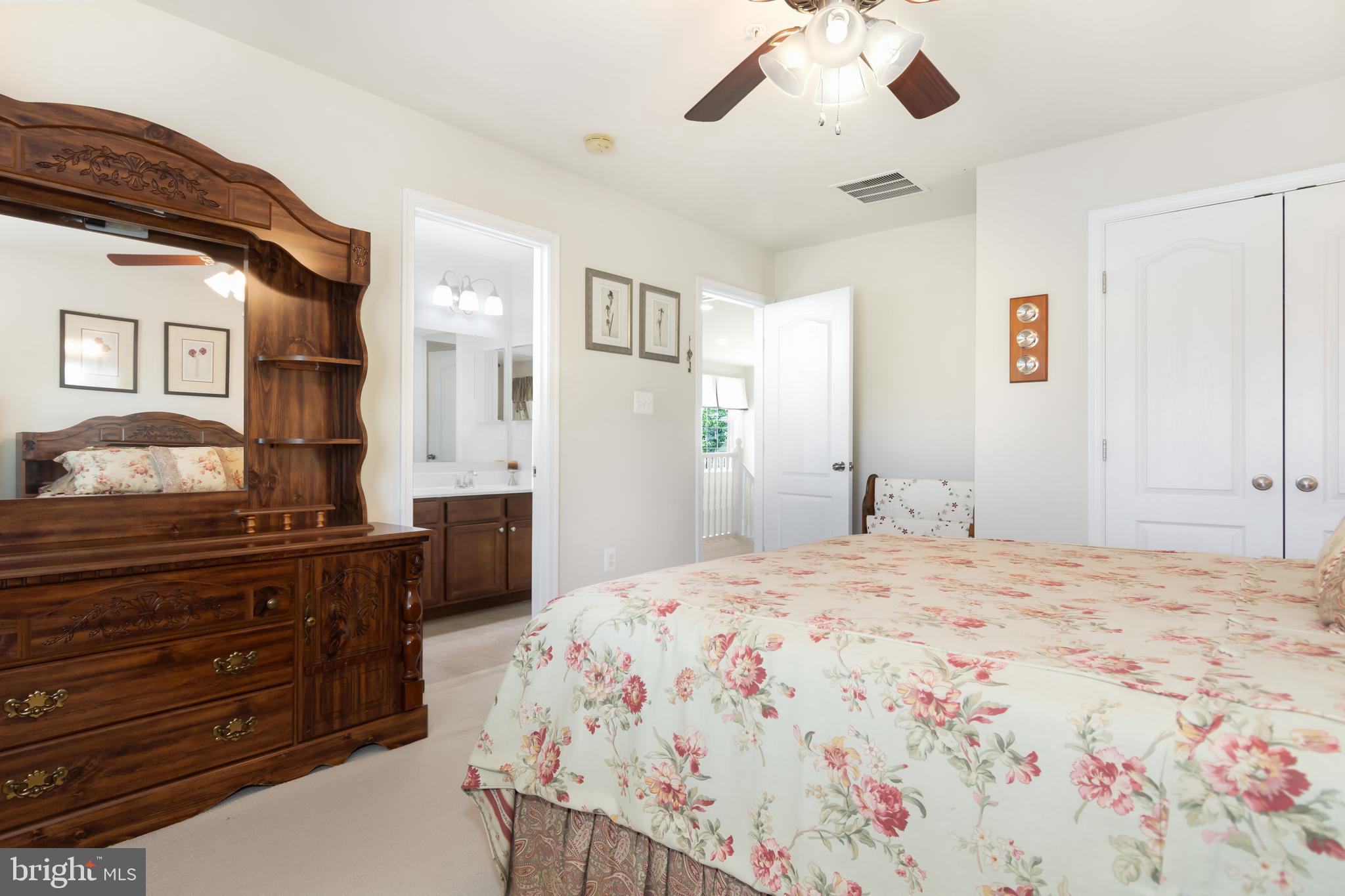 LAKELANDS AT EASTON - Residential