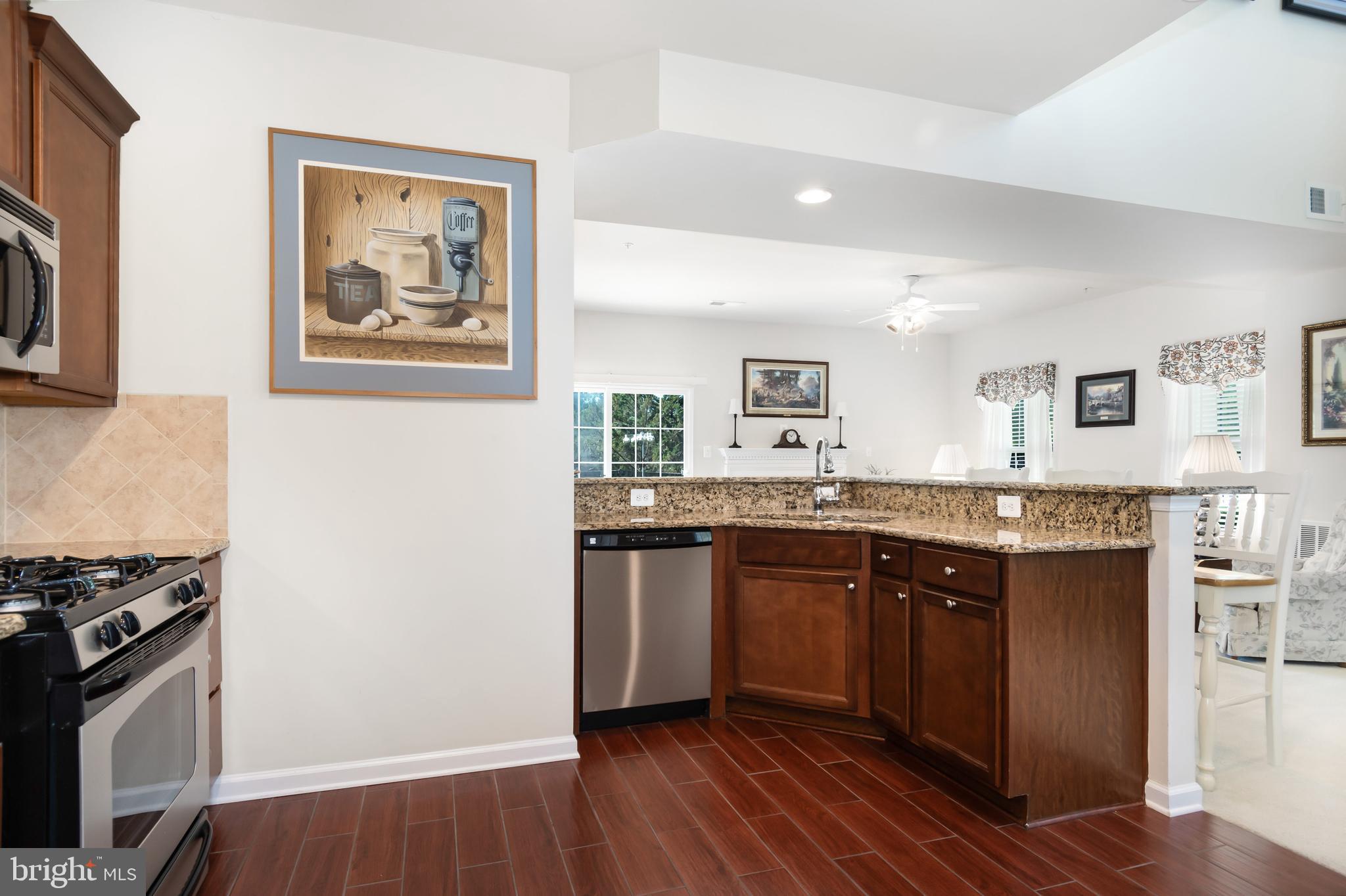 LAKELANDS AT EASTON - Residential