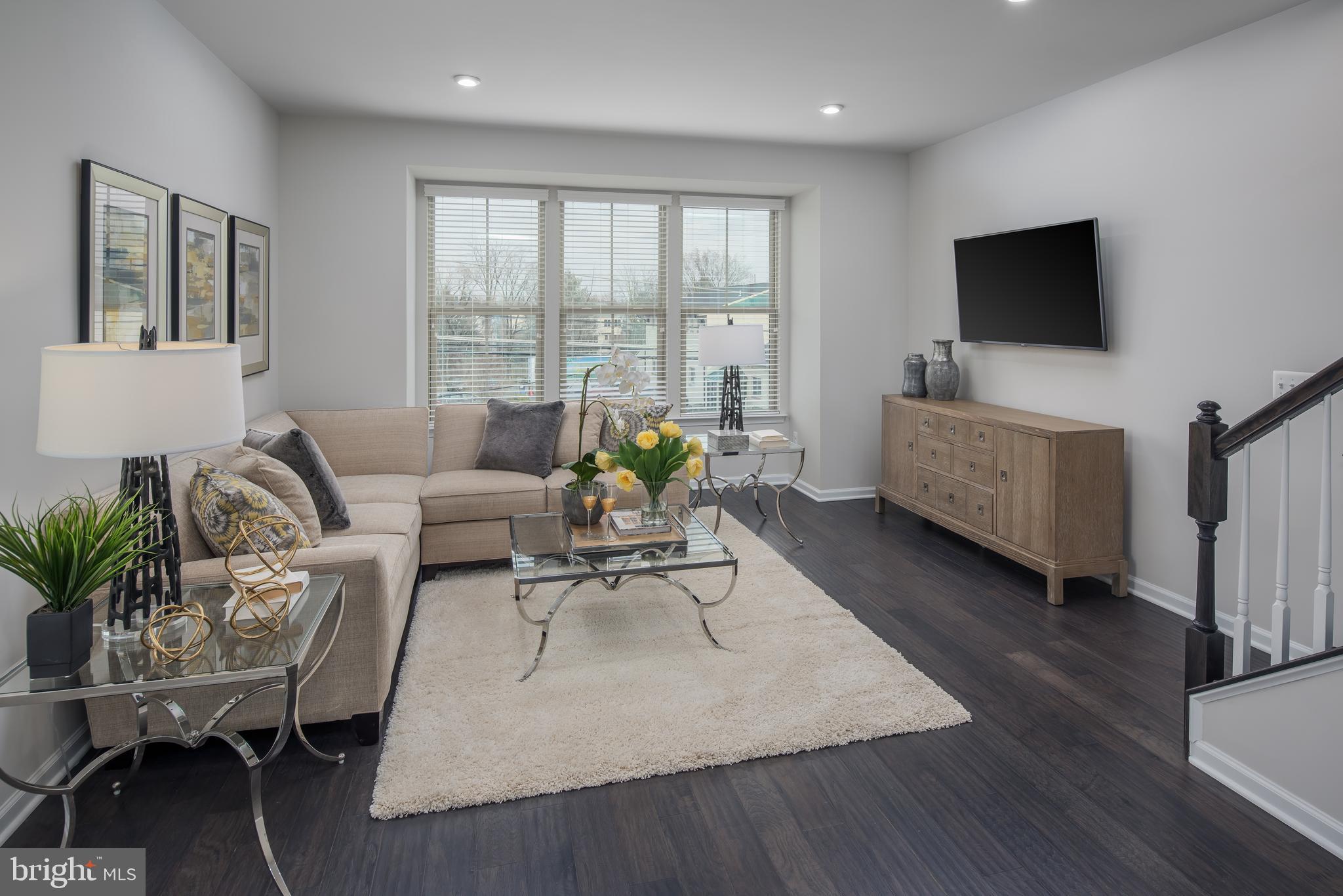 GREENBELT STATION - Residential