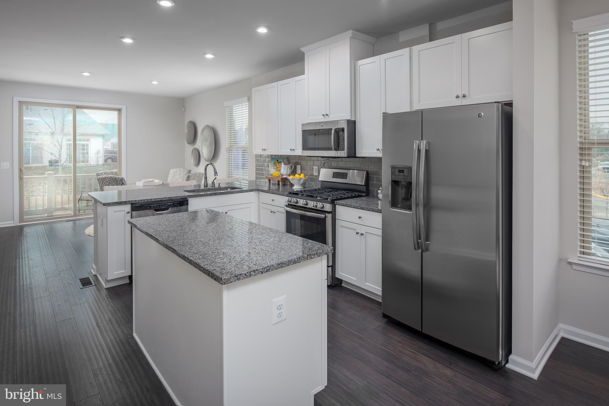 GREENBELT STATION - Residential