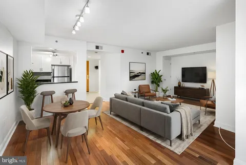 MLS: DCDC2262888