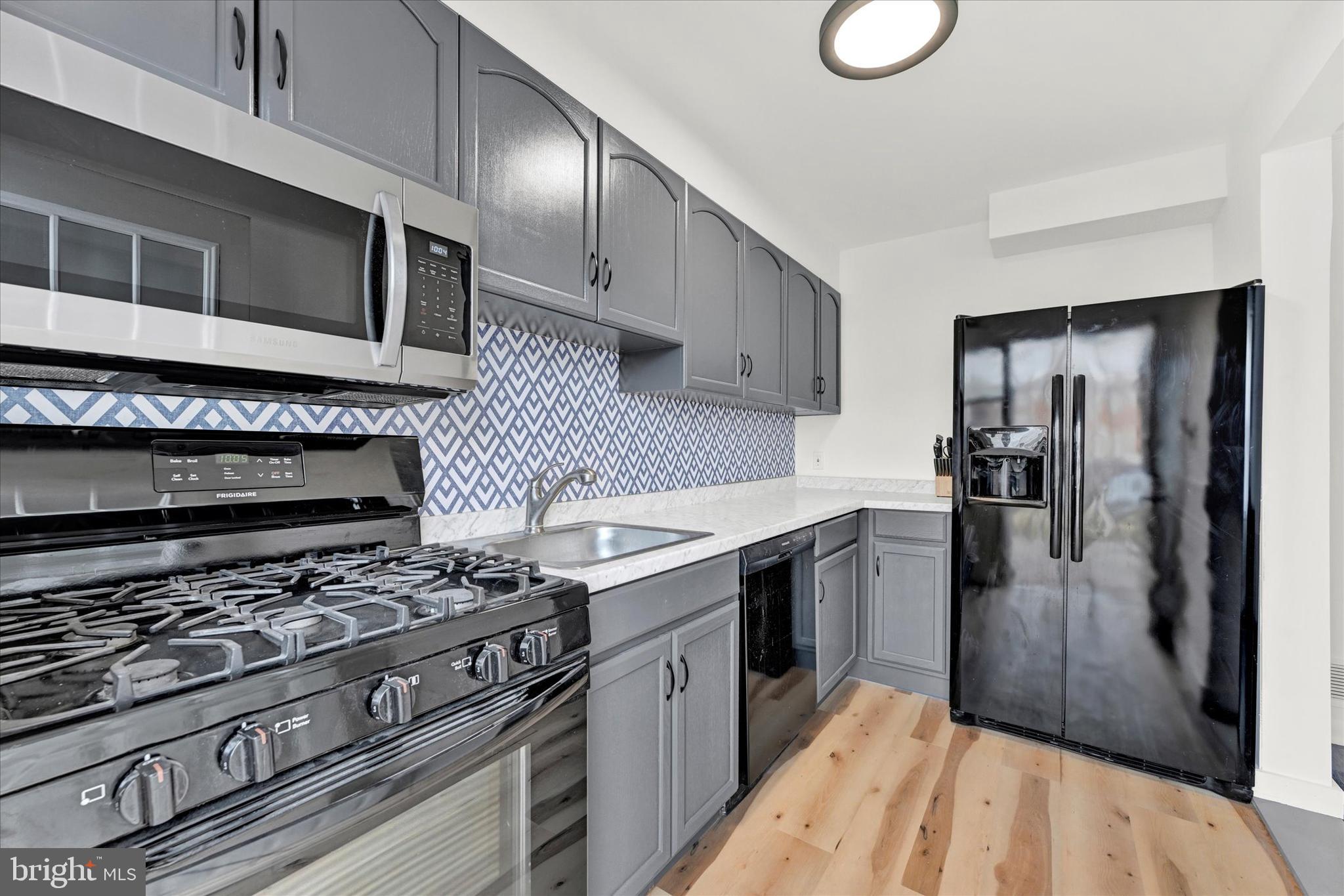 MIDDLESEX - Residential