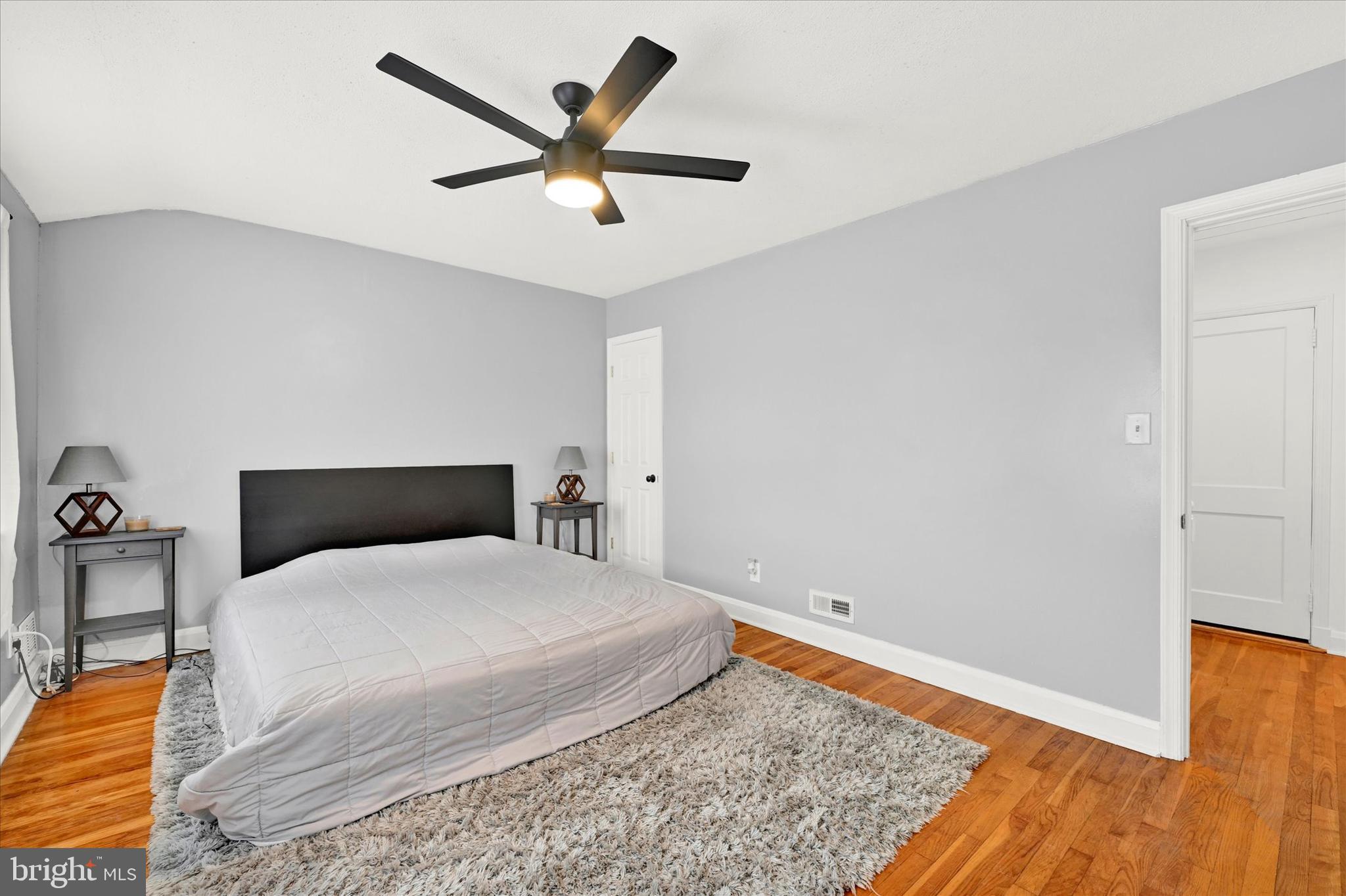 MIDDLESEX - Residential