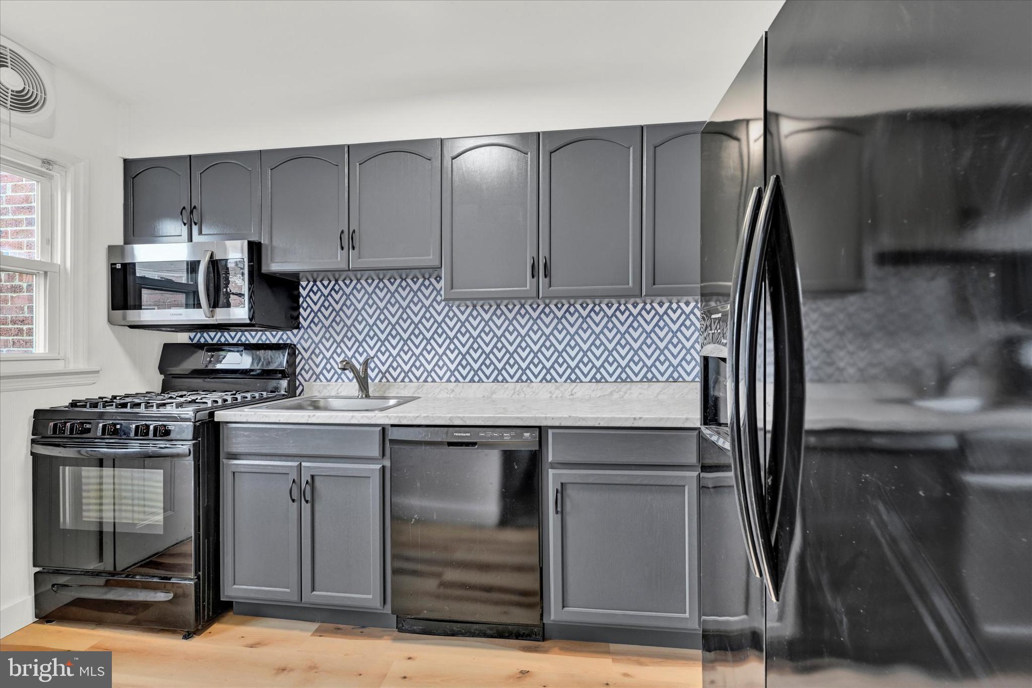 MIDDLESEX - Residential