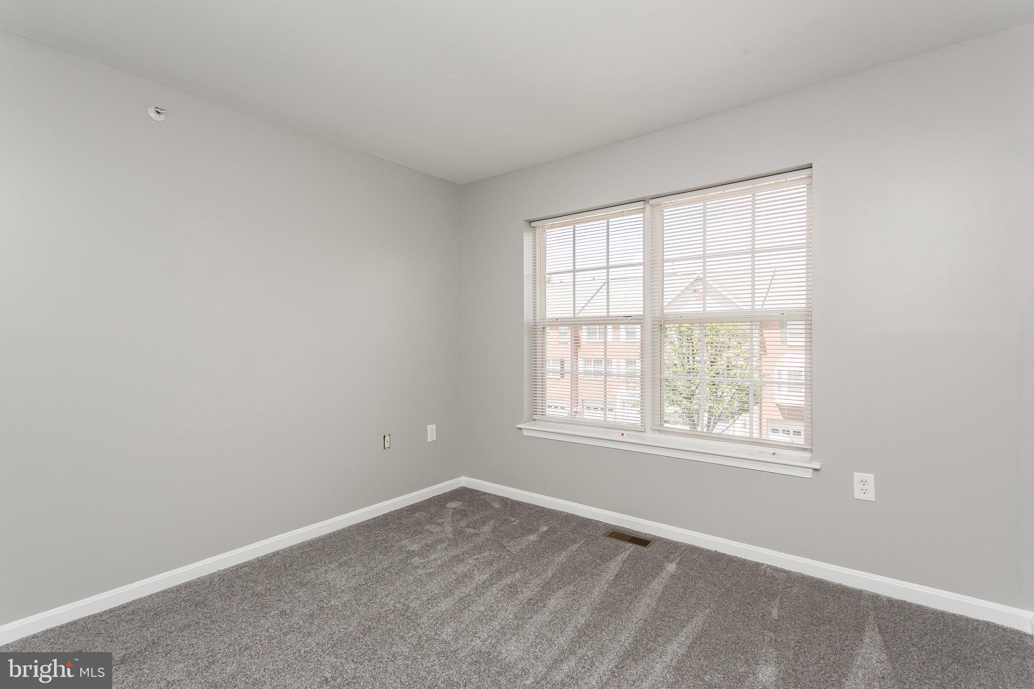 LYONS GATE - Residential