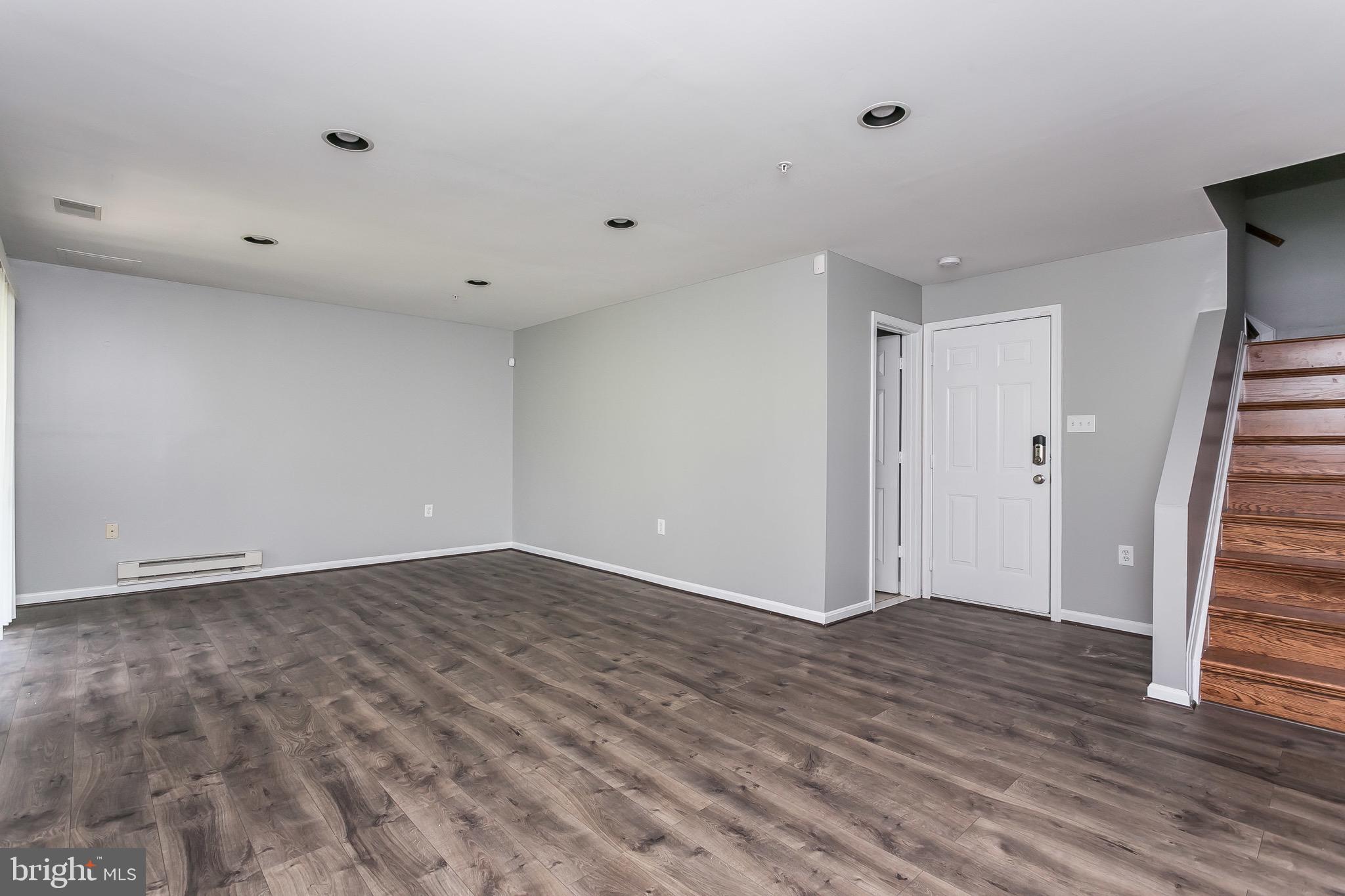 LYONS GATE - Residential