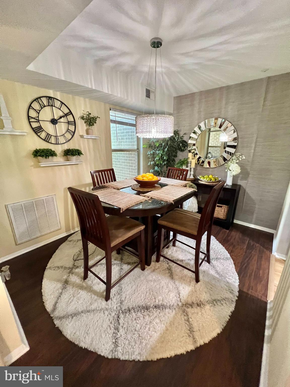 WILLOW WOOD - Residential Lease