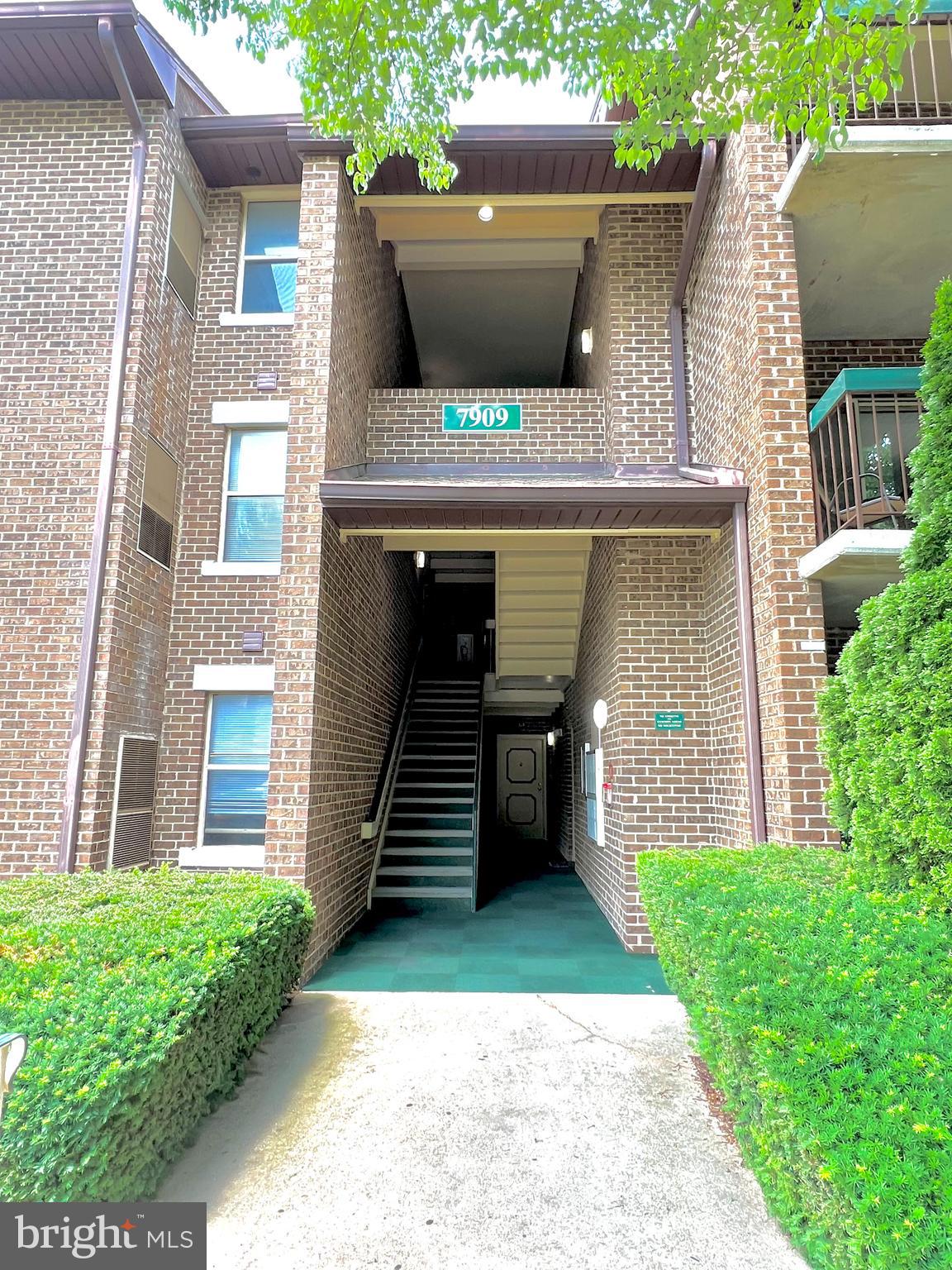 WILLOW WOOD - Residential Lease