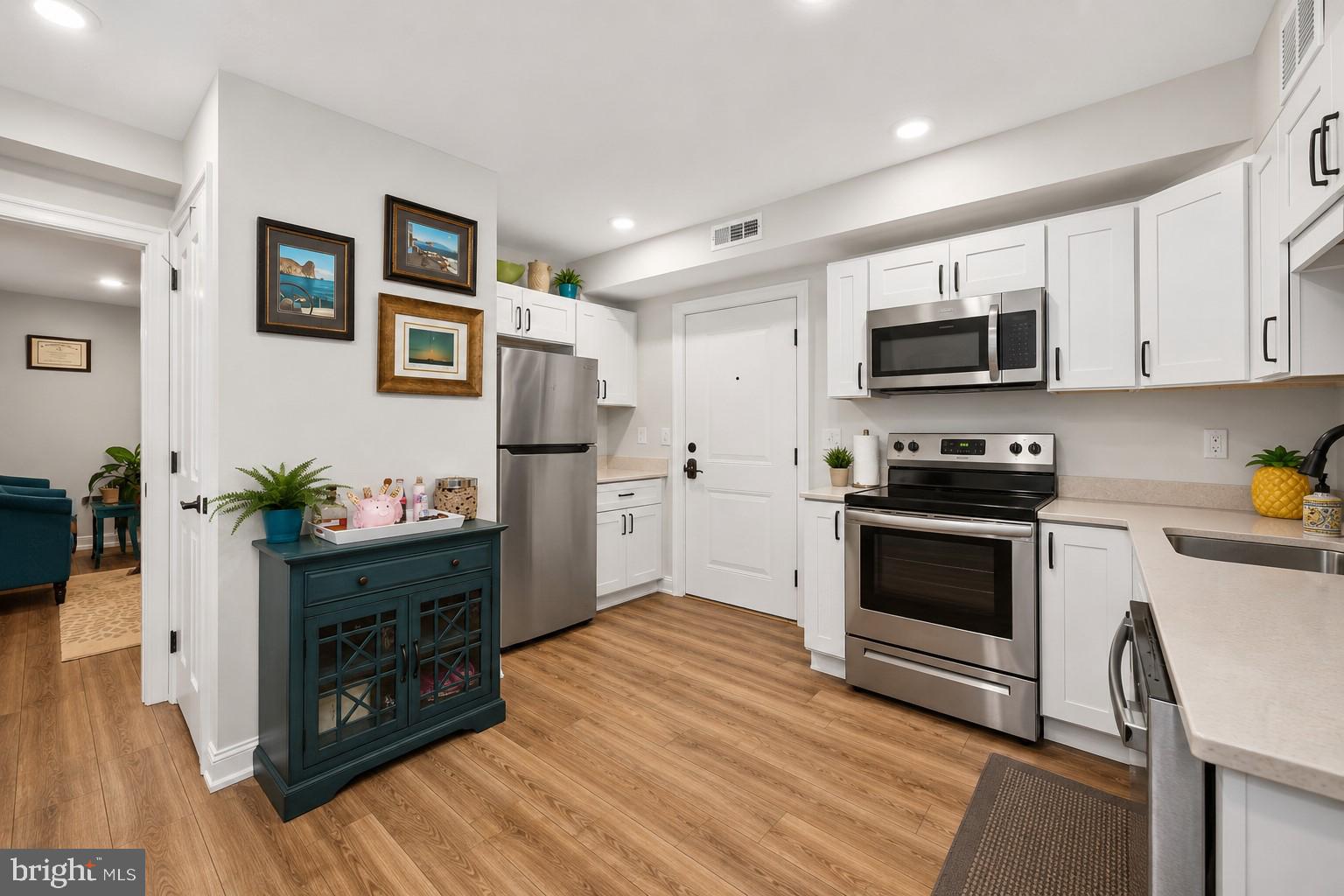 241 BRIDGE APT B