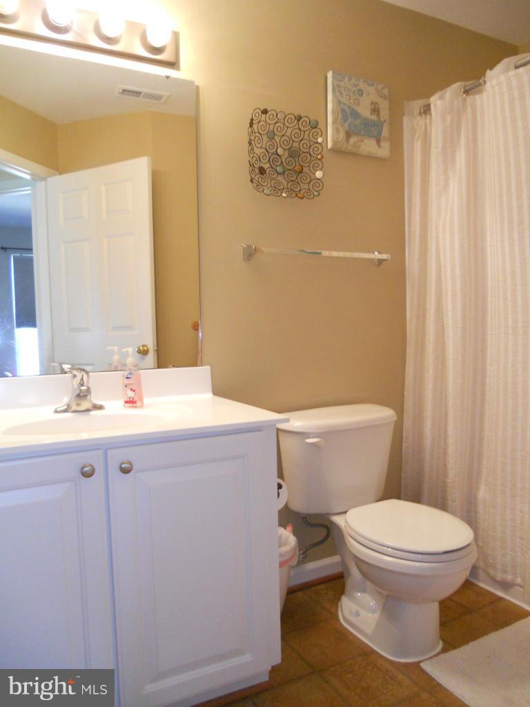 RIVERSIDE STATION - Residential Lease