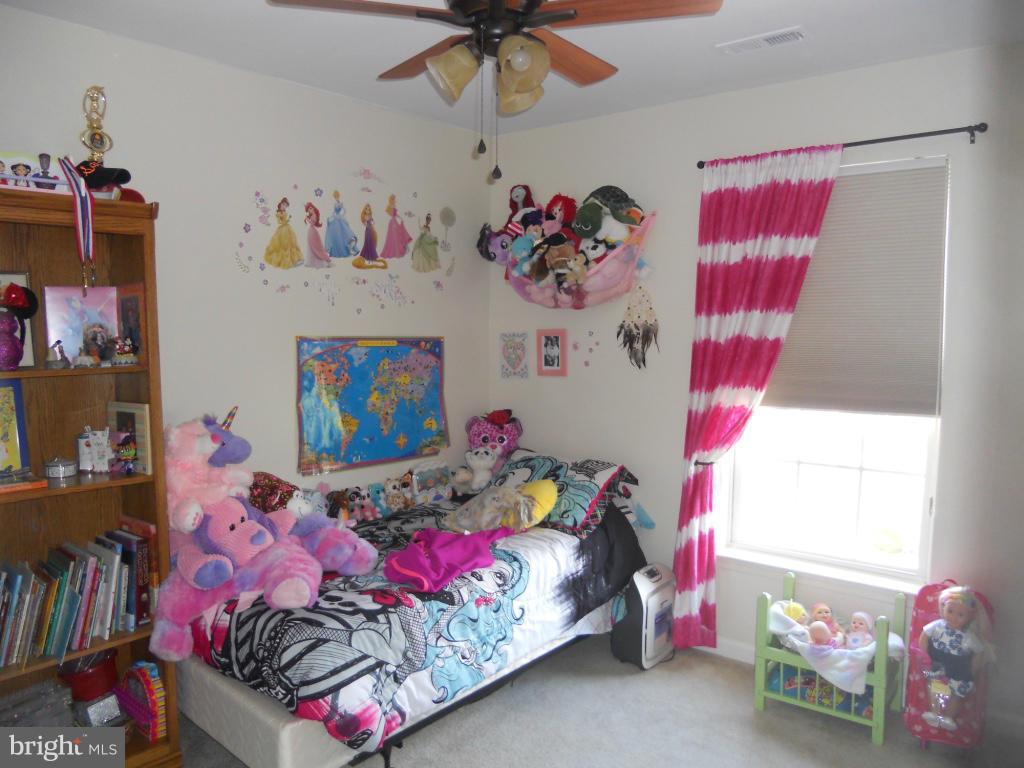 RIVERSIDE STATION - Residential Lease