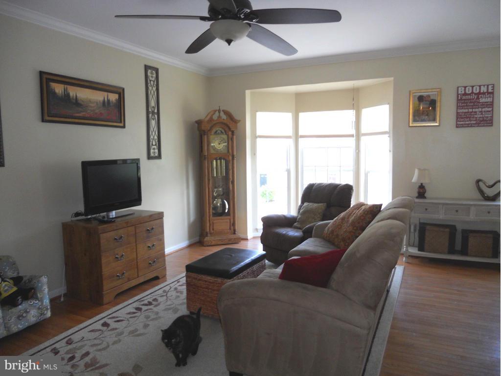 RIVERSIDE STATION - Residential Lease