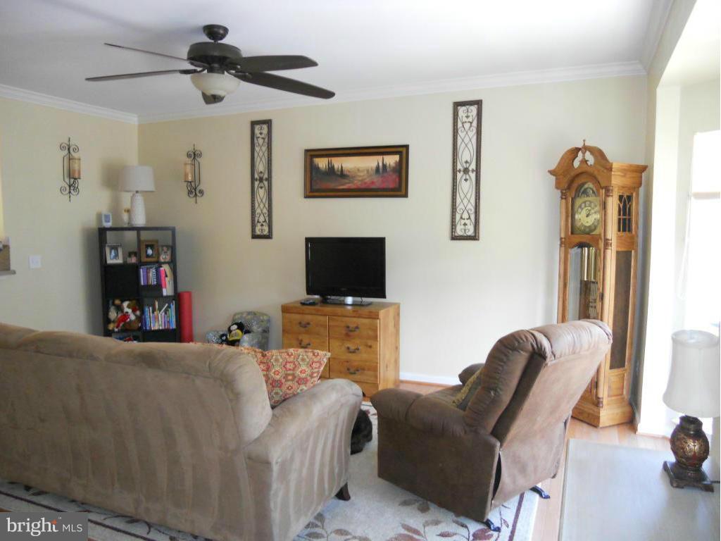 RIVERSIDE STATION - Residential Lease