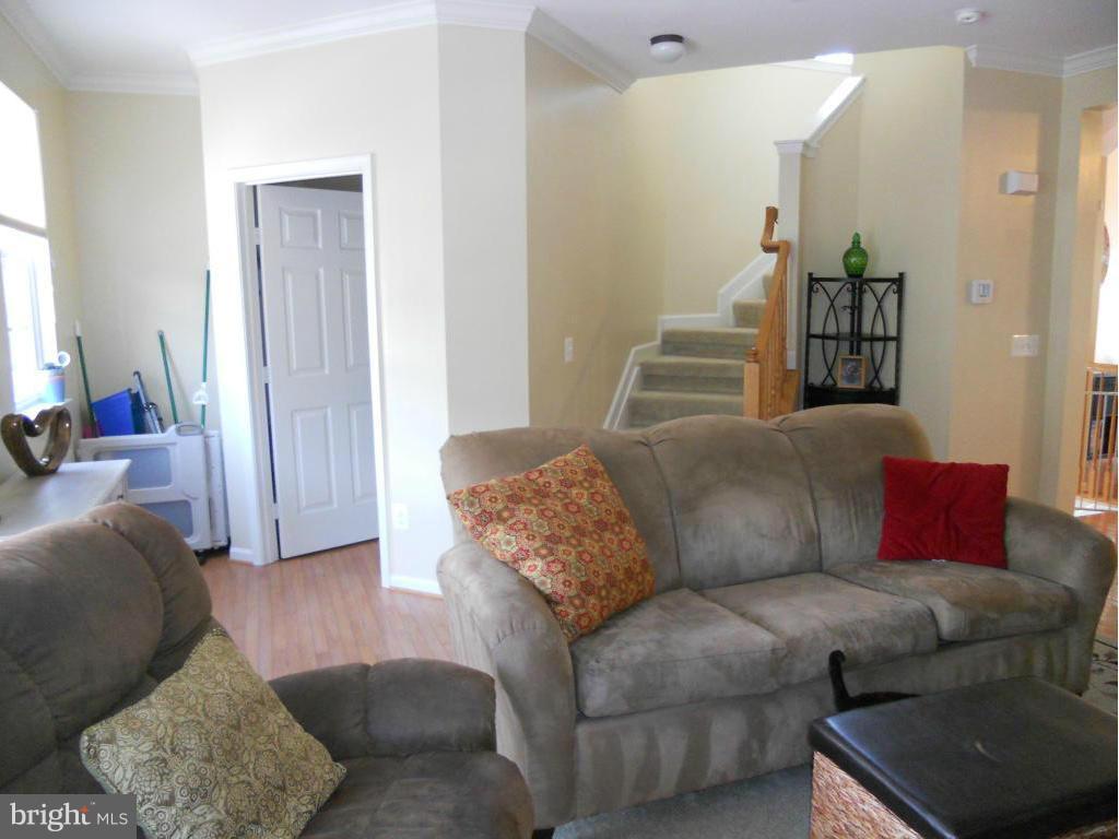 RIVERSIDE STATION - Residential Lease