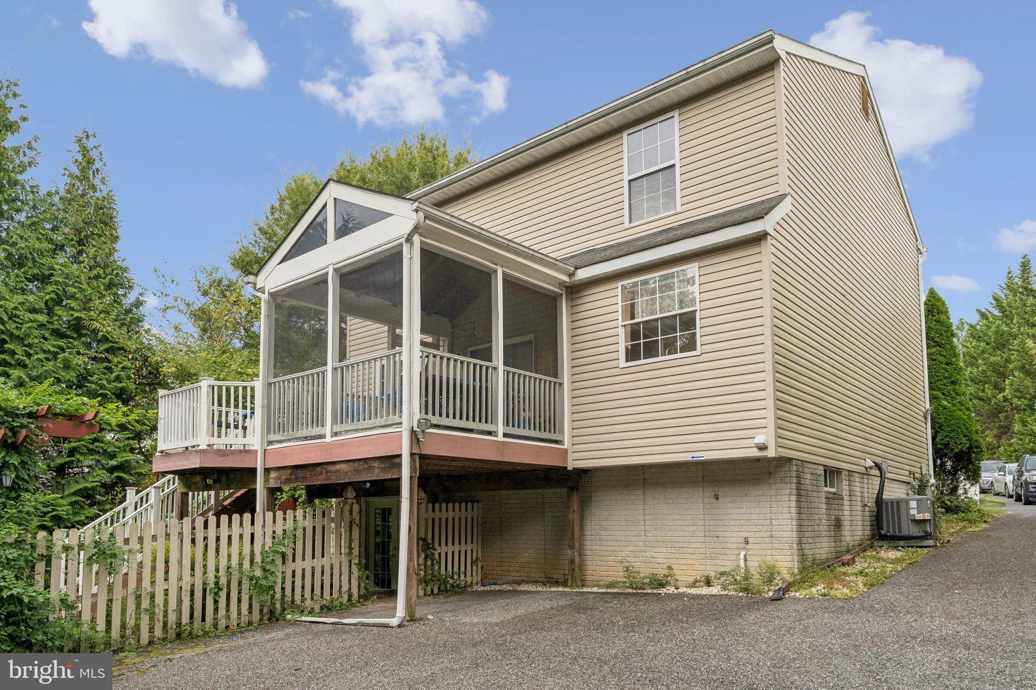 Parkville, Maryland 21234, United States, 4 Bedrooms Bedrooms, ,4 BathroomsBathrooms,Residential,Active,205058